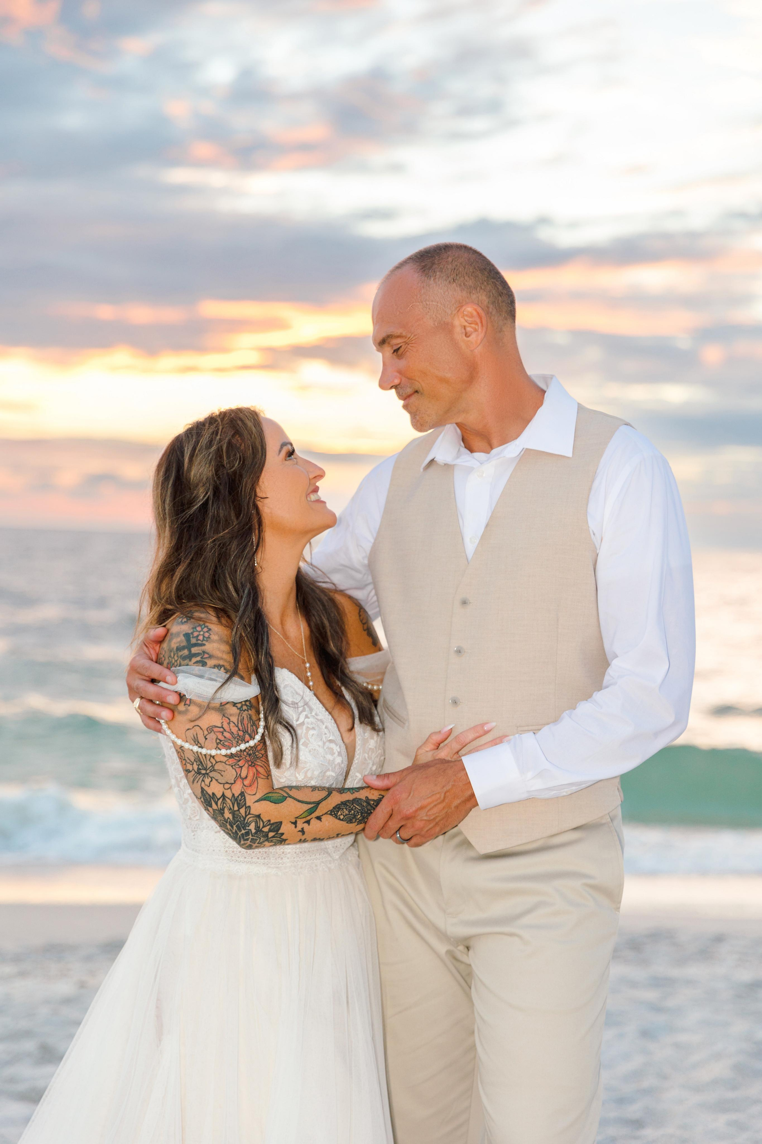 Wedding on the beach. Wedding photographer in Florida