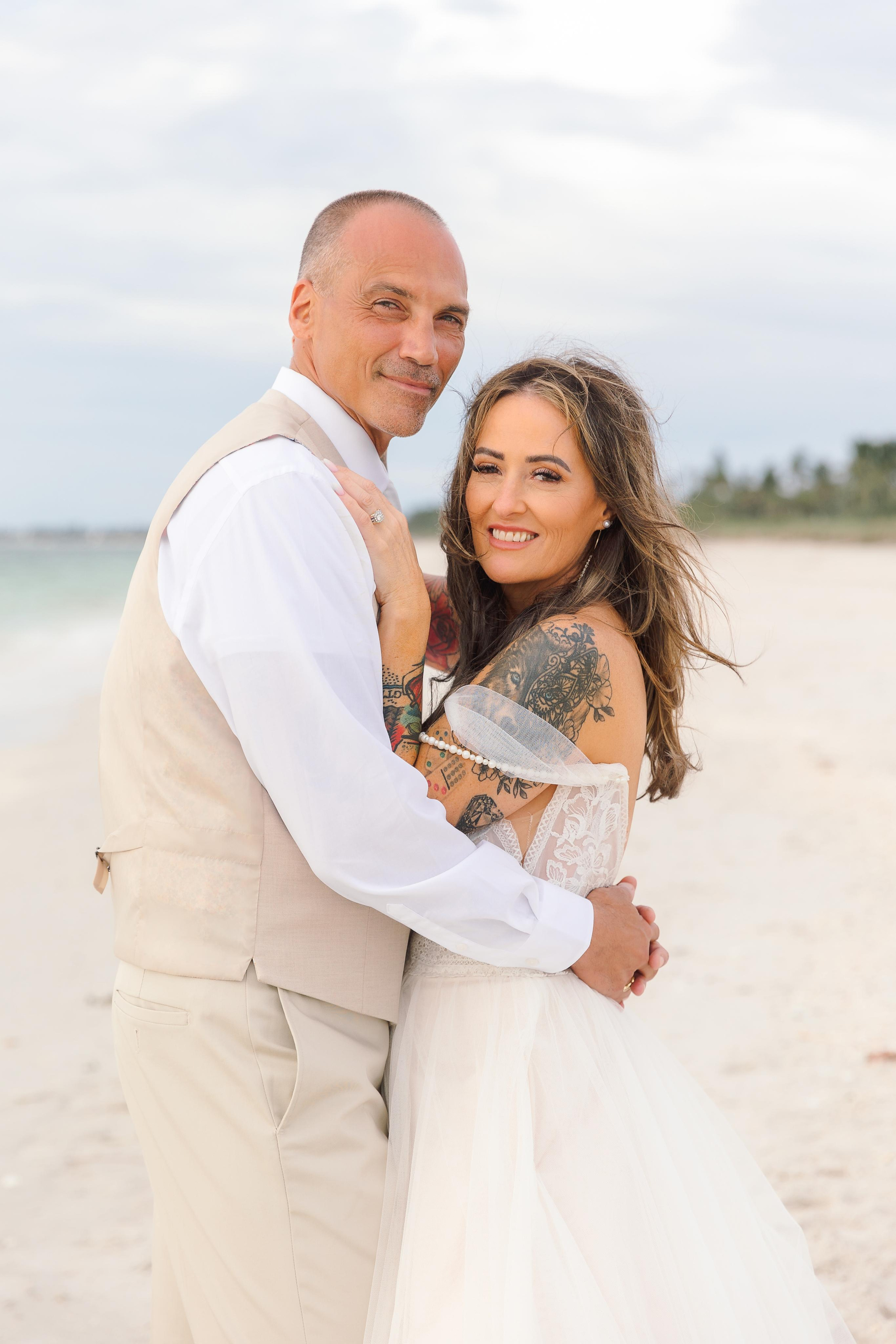 Wedding on the beach. Wedding photographer in Florida