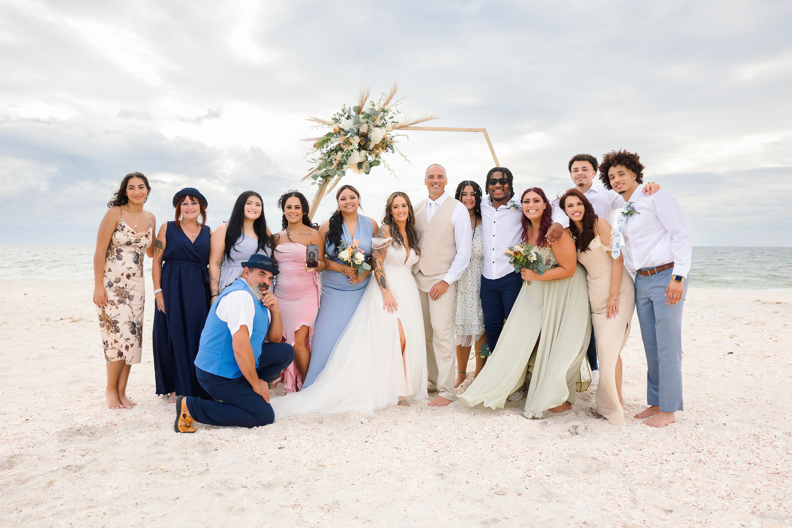 Wedding on the beach. Wedding photographer in Florida