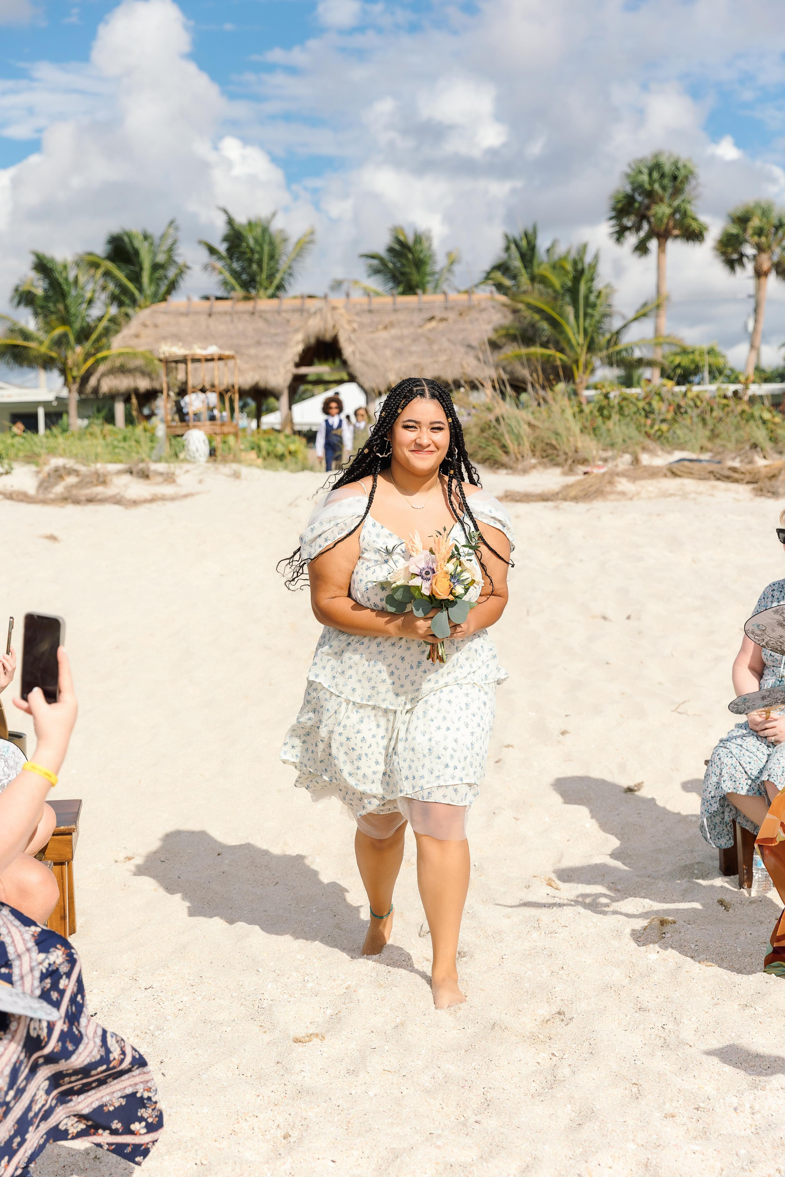 Wedding on the beach. Wedding photographer in Florida