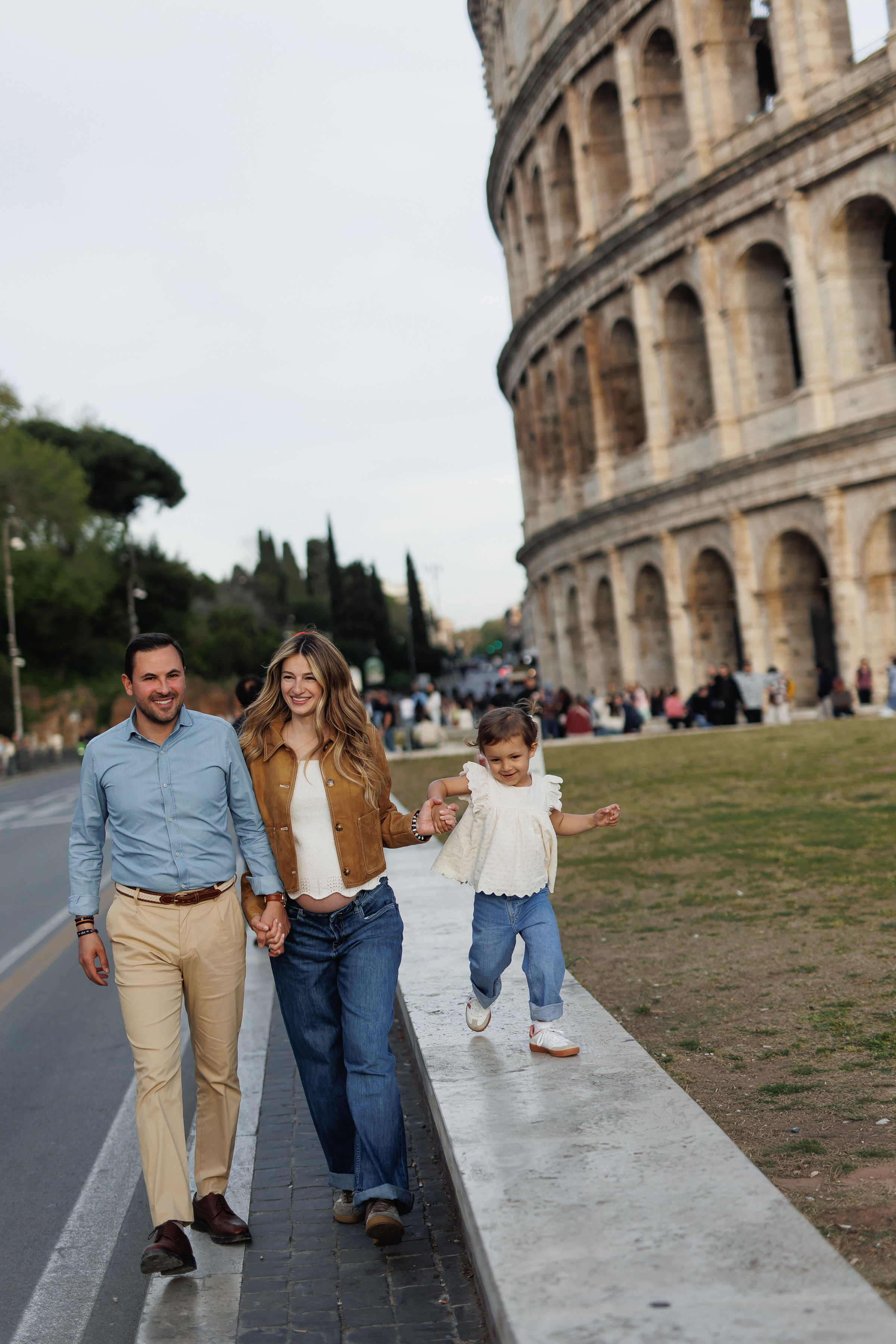 Famaly shooting in Rome. Wedding Photographer Rome Tuscany Como Sicily Puglia Amalfy Italy- Oksana Savenchuk
