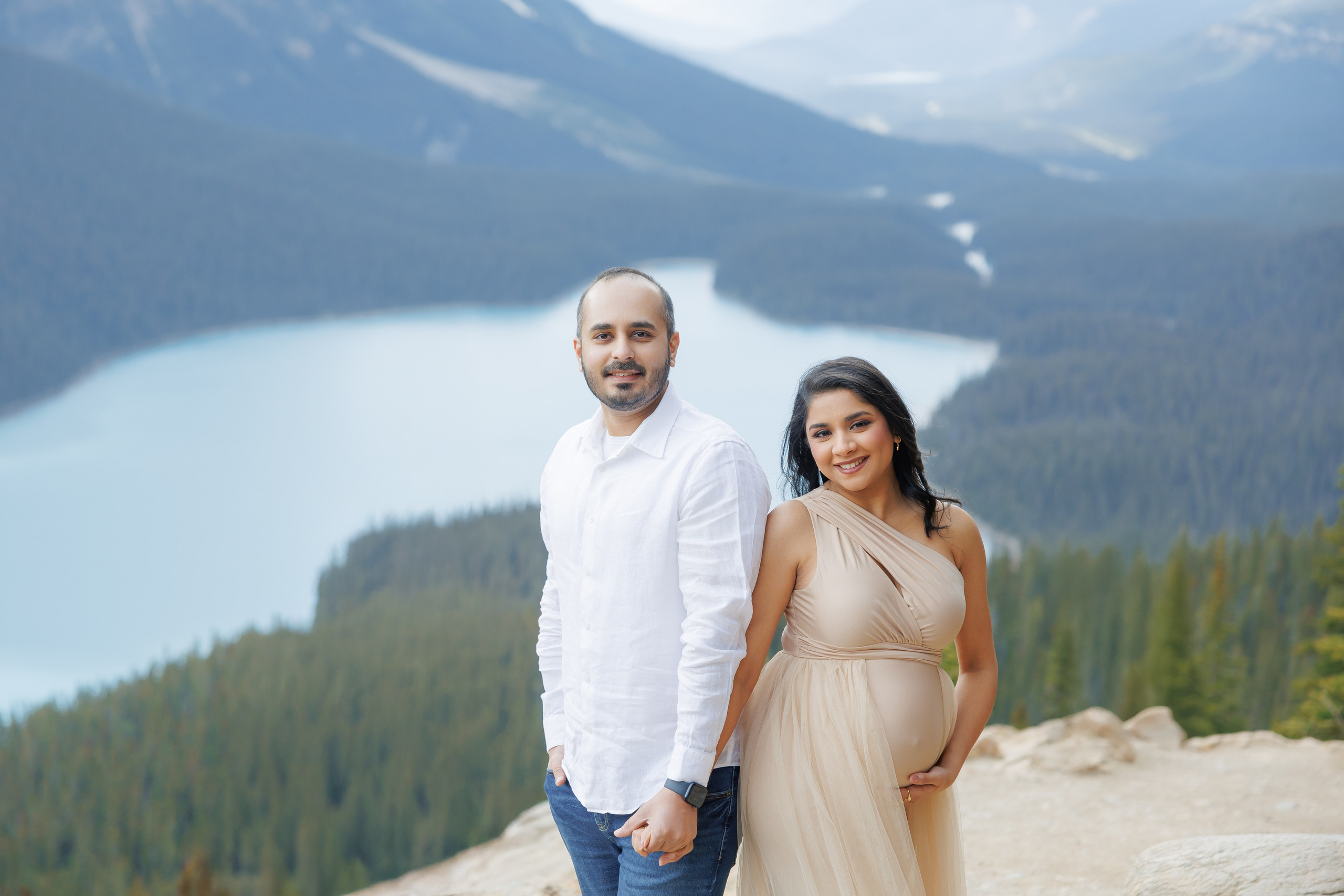 Mountain maternity shoot. Home