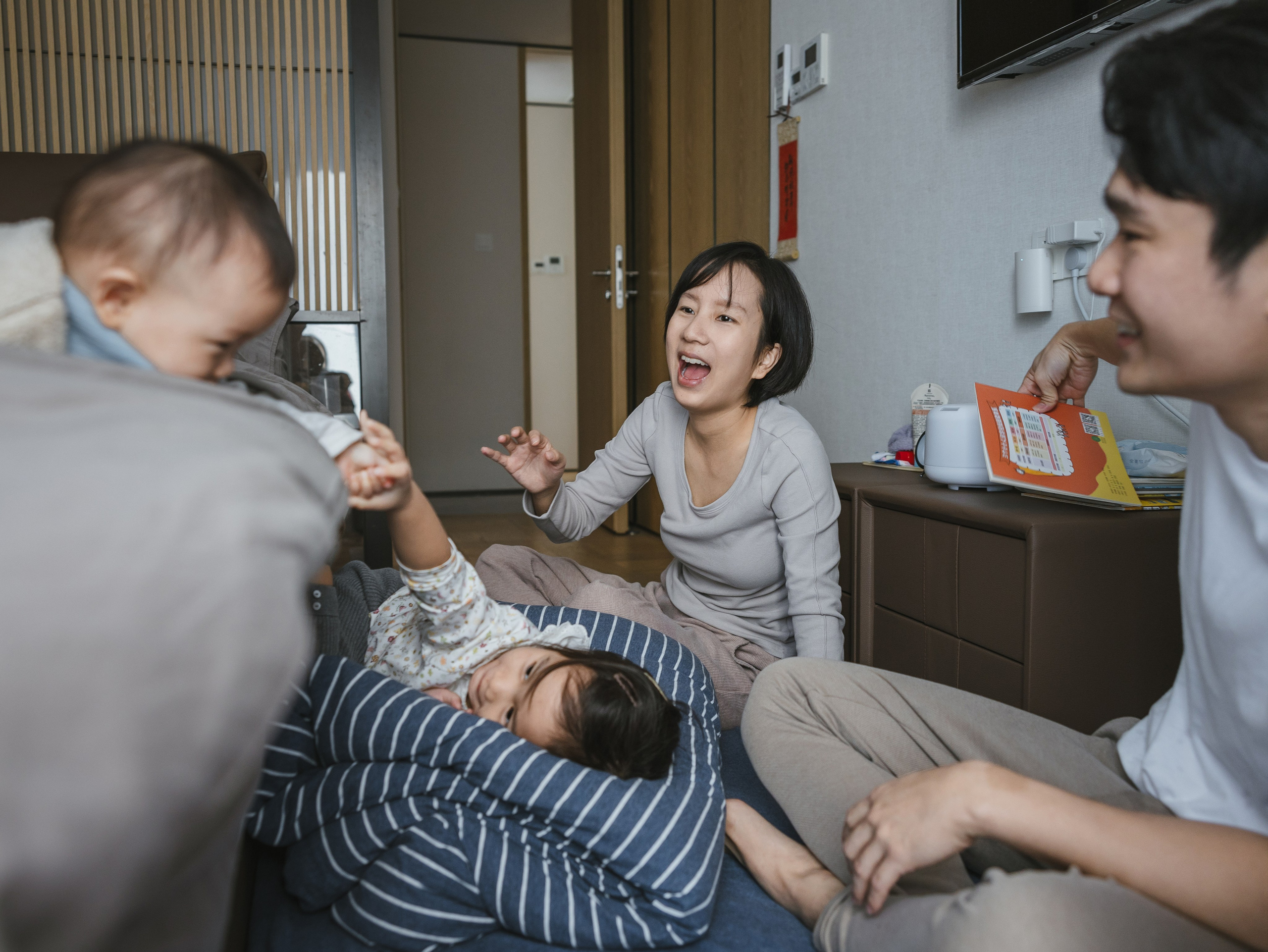 Family photograph in Shanghai. Shanghai Family Photographer Dora
