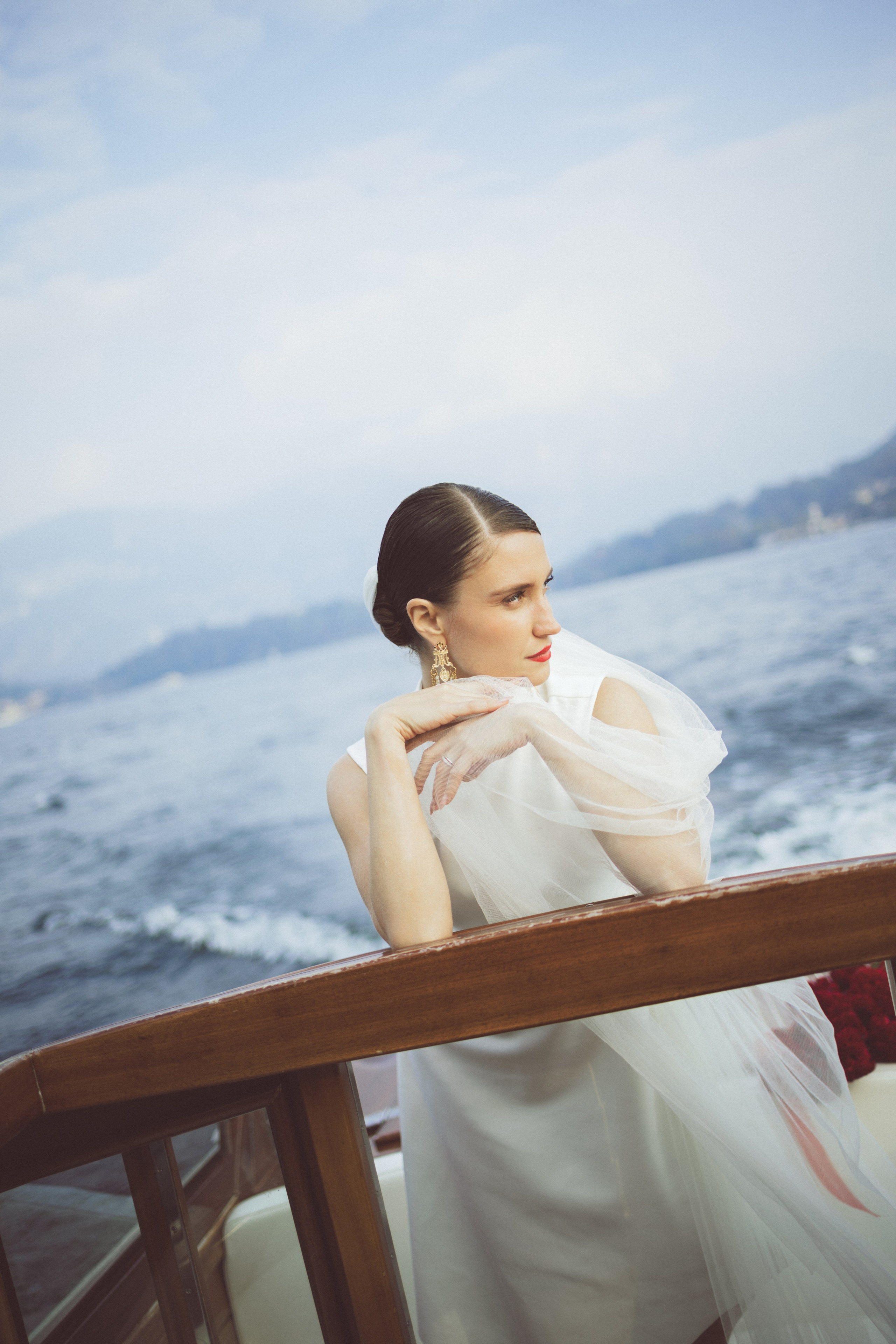 Julia — Red Wedding Editorial on Lake Como. Liza Bizzaro — Italy Wedding, Love Story & Portrait Photographer in Milan, Turin, Piedmont and Across Italy