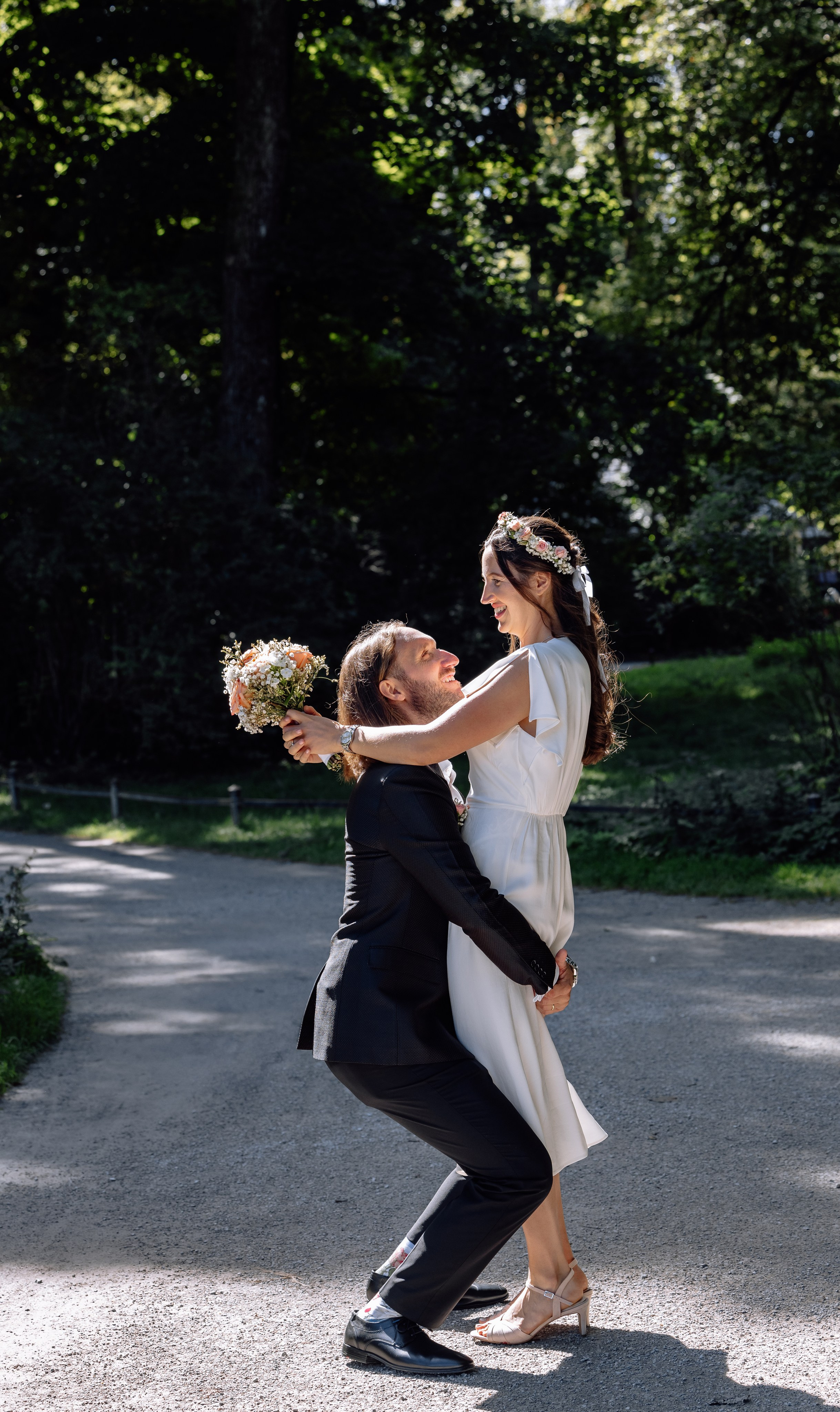 Kleine Familienhochzeit im Standesamt Mandlstrasse 14. Hochzeitsfotograf München Taufe Familienfotograf Tanja Mauke