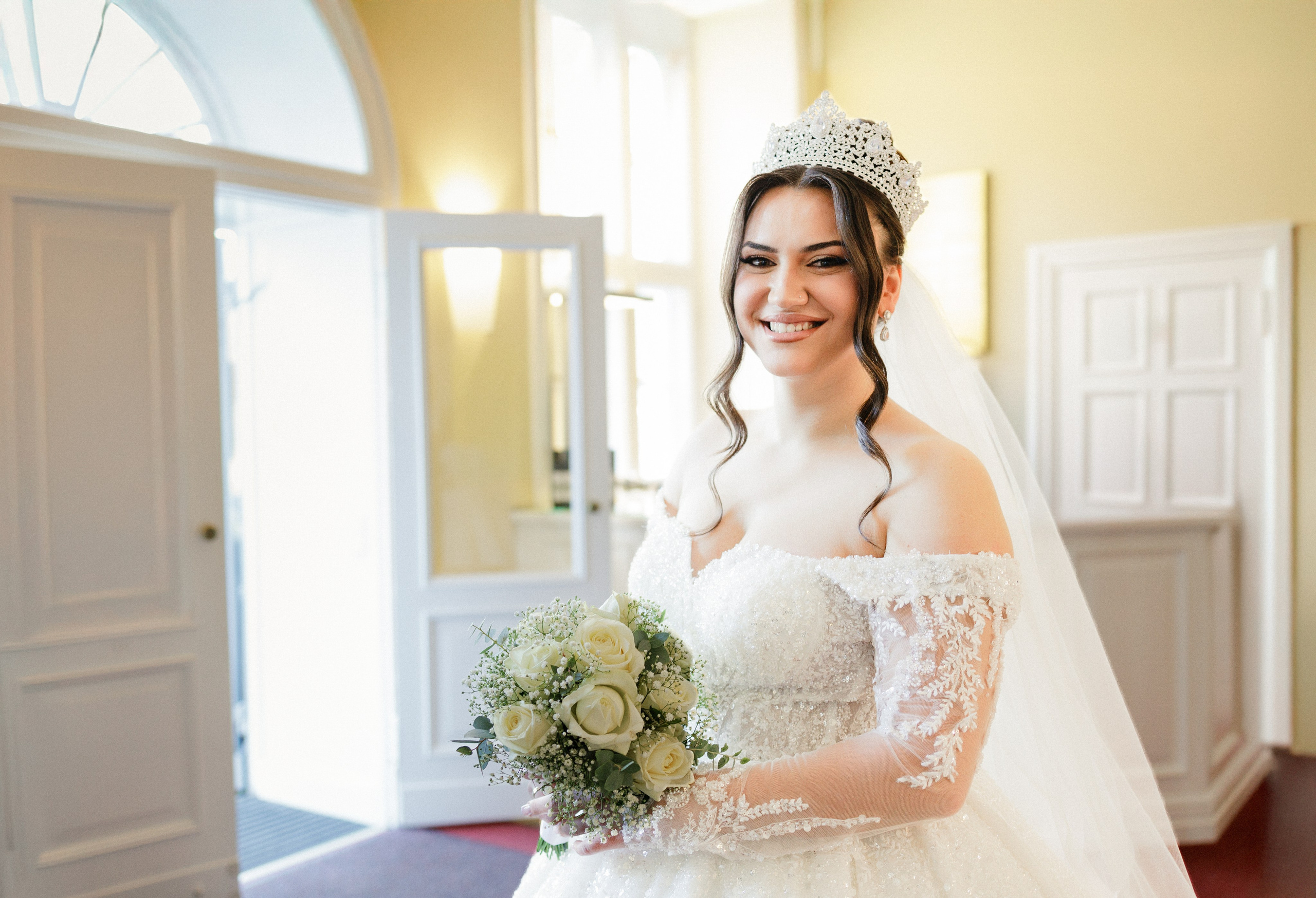 Winterhochzeit im Schloss Ahrensburg | Märchenhafte Romantik in Schleswig-Holstein. Hochzeitsfotograf und Hochzeitsvideograf aus Hamburg | Roka21Film