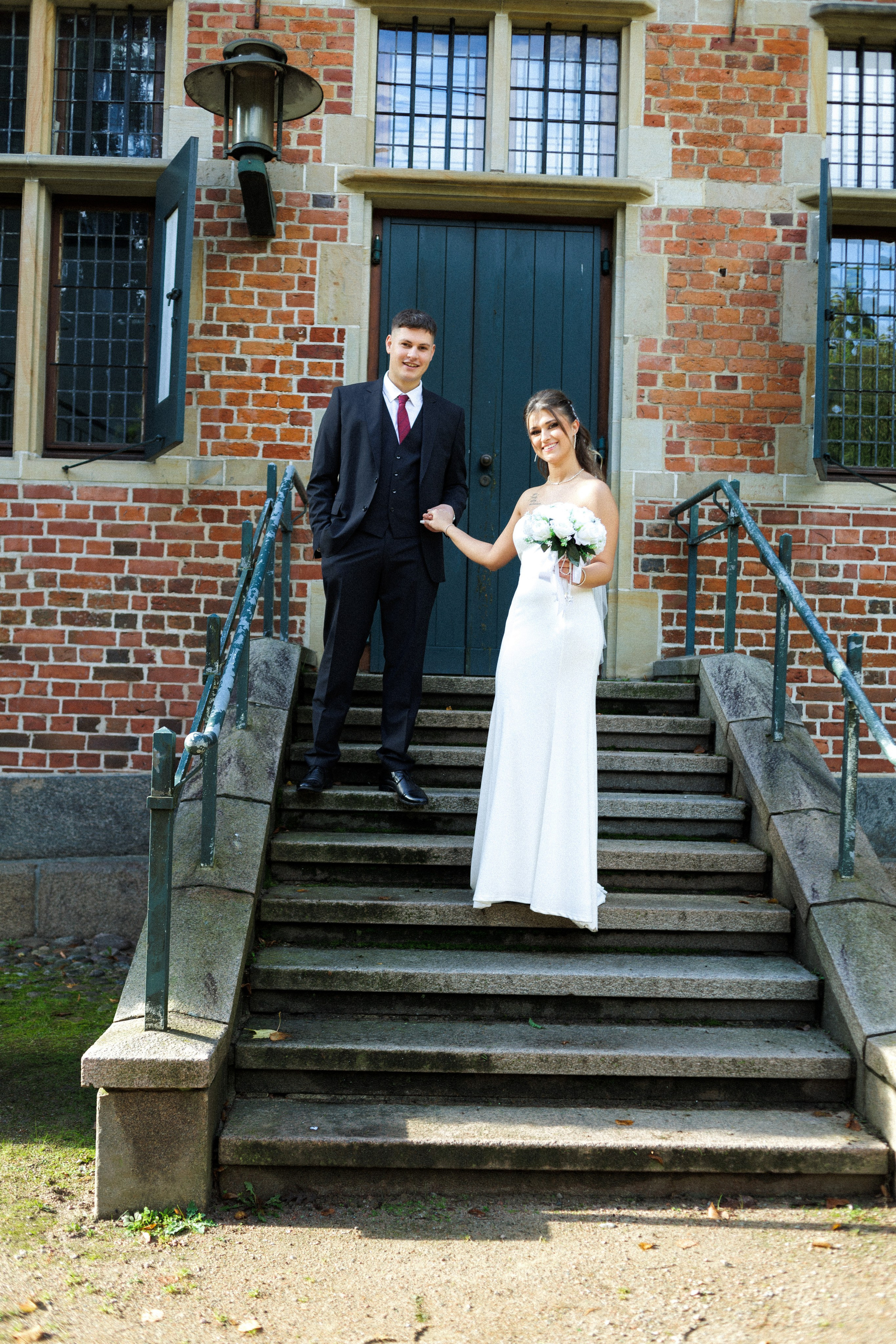 Hochzeitsfotografie im Schloss Arensburg: Ein Tag voller Liebe. Hochzeitsfotograf und Hochzeitsvideograf aus Hamburg | Roka21Film