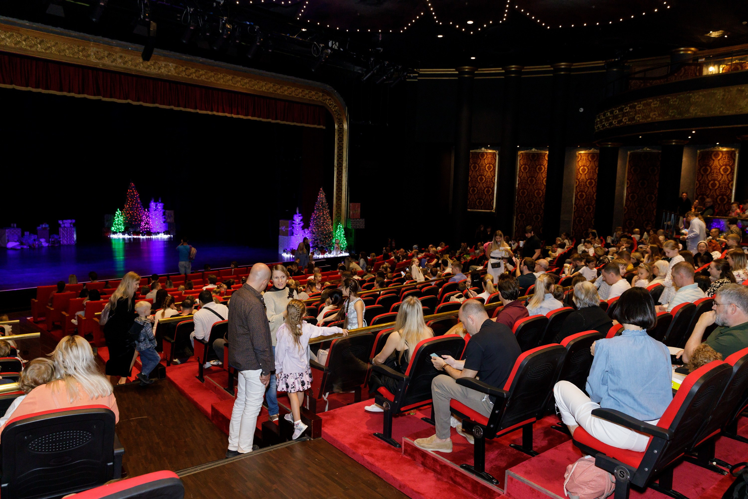 Новогодняя сказка для журнала Русские Эмираты, Дубай 2024. Фотограф Анна Кучерявая | Свадьбы и мероприятия в Дубае