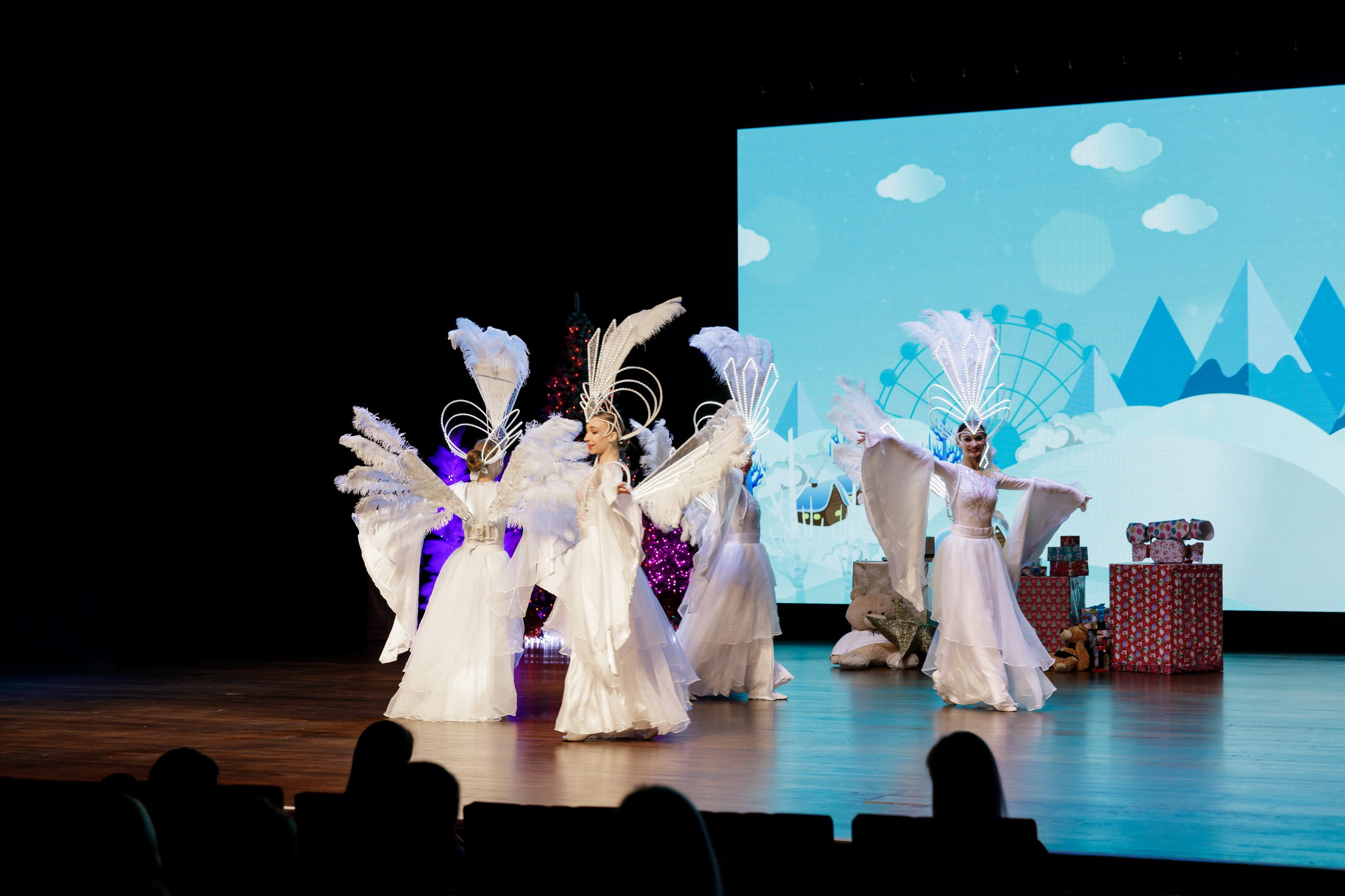 Новогодняя сказка для журнала Русские Эмираты, Дубай 2024. Фотограф Анна Кучерявая | Свадьбы и мероприятия в Дубае