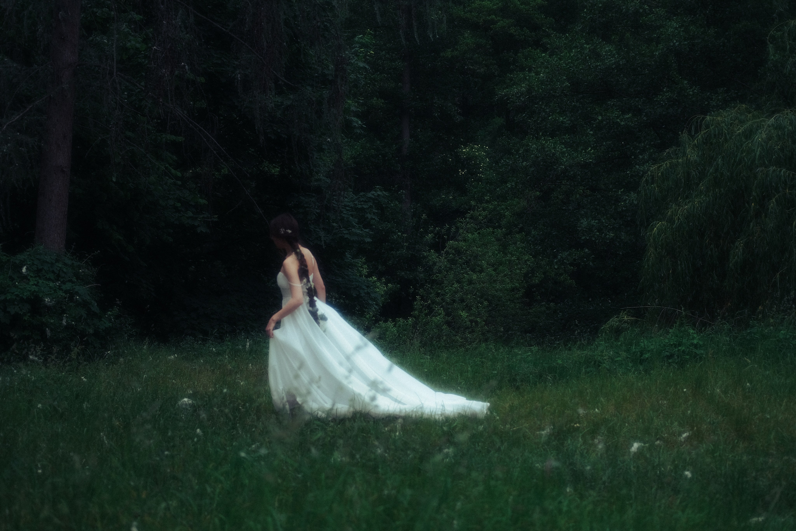 She walked through the dream. Alena Iatkina — Fine Art Photographer