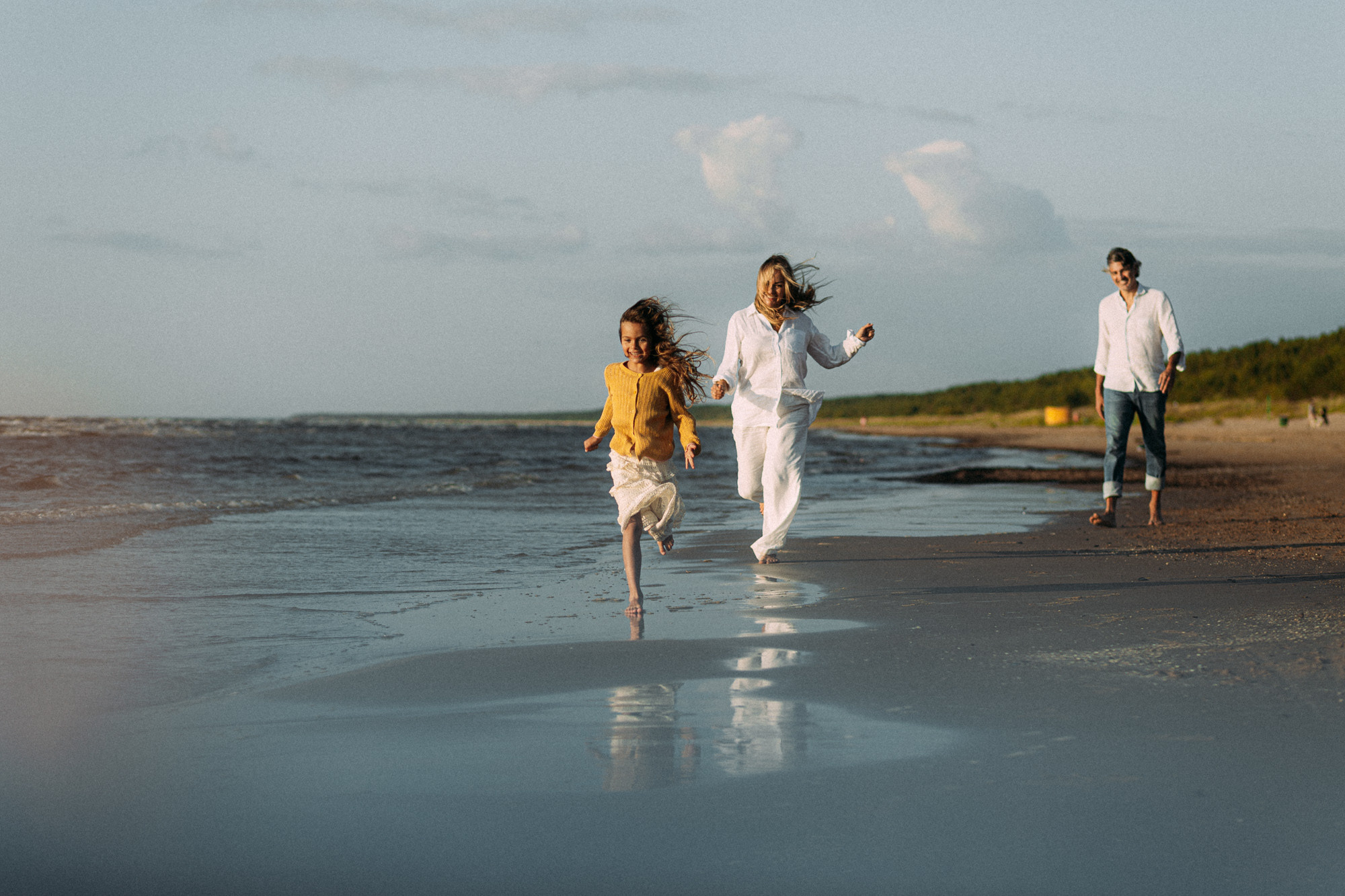 ĢIMENES FOTOSESIJĀM DABĀ