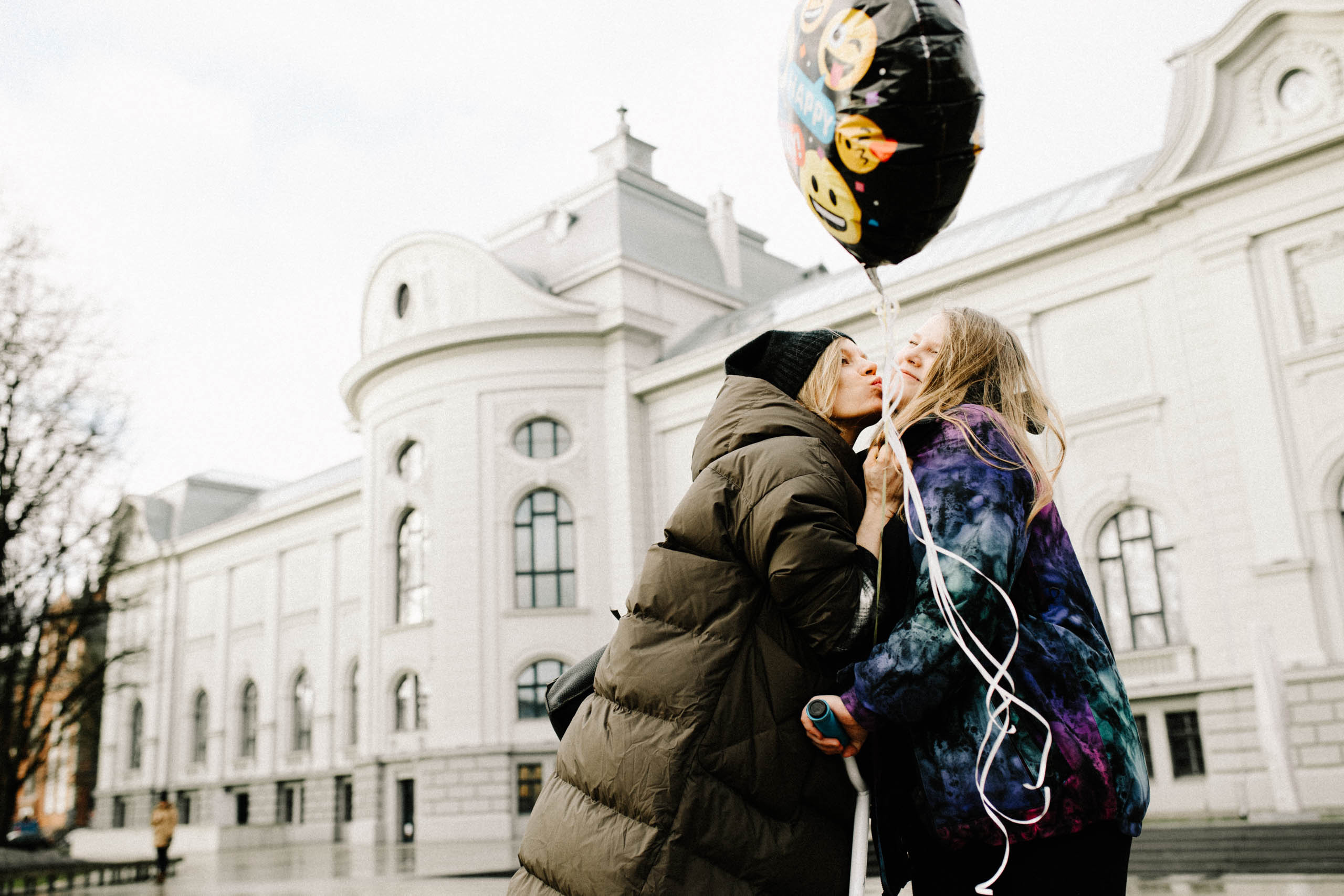 ĢIMENES FOTOSESIJA PILSĒTĀ