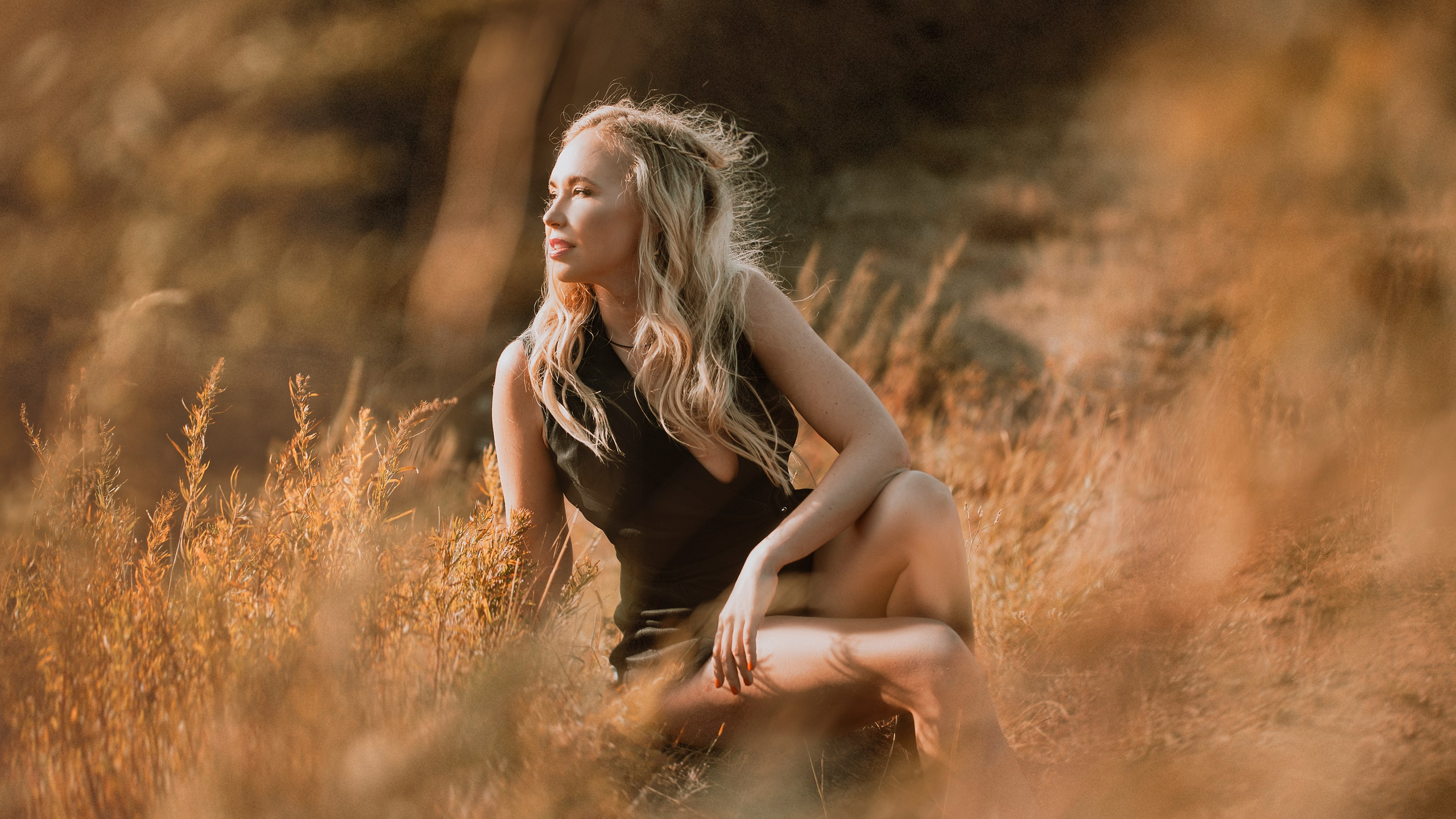 Сьемка в горах, на закате. Индивидкуальная портретная фотосессия