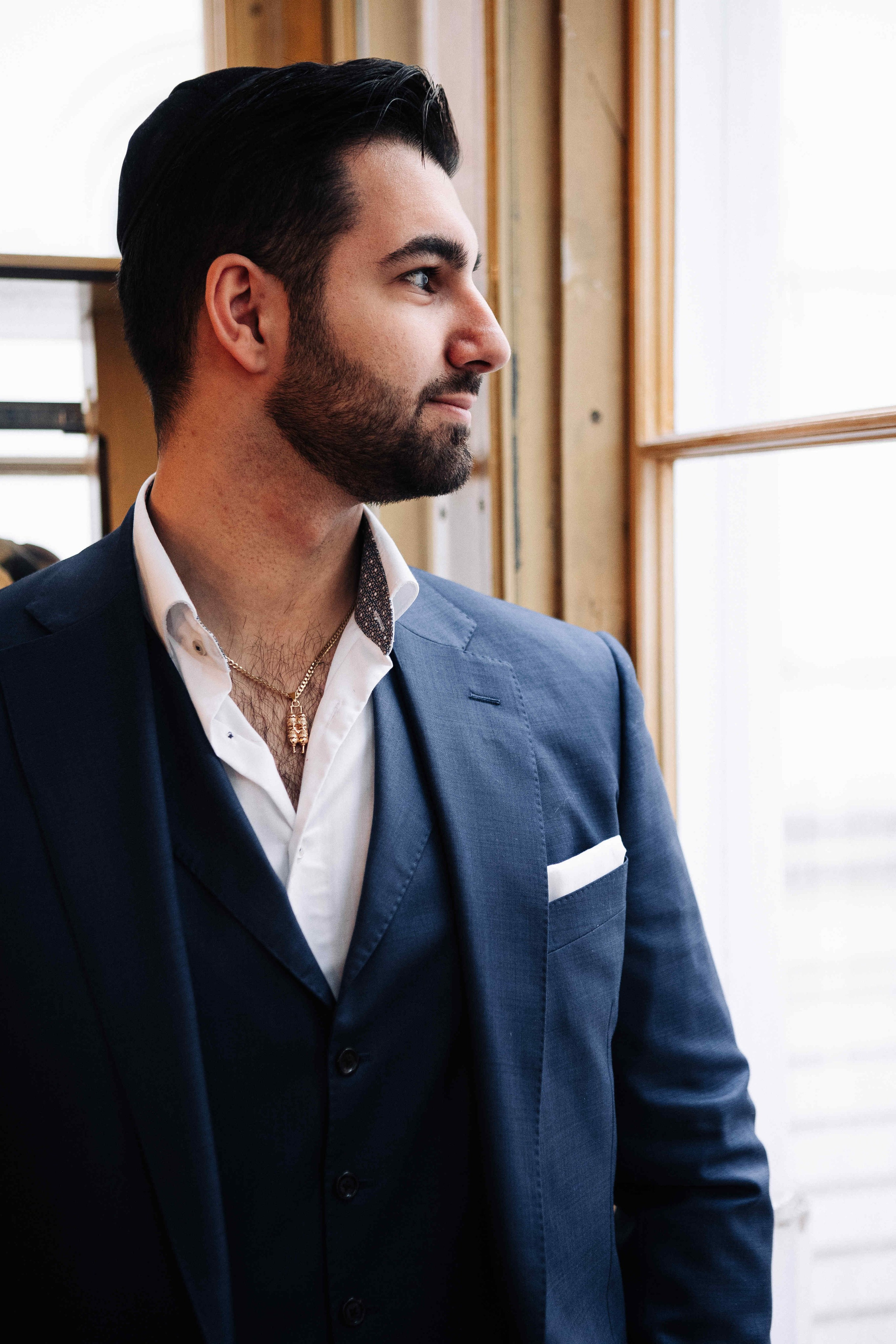 A LOVE STORY IN VIENNA. PHOTOGRAPHER IN ISRAEL