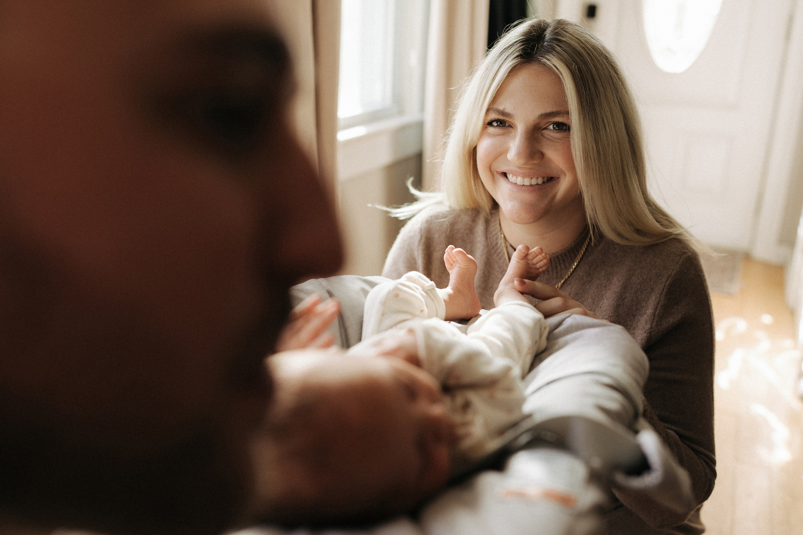 Newborn Photography at Home – Soft & Natural Moments. Alisa Tant — Family and newborn photographer Bucks County, Montgomery county, Philadelphia, NJ