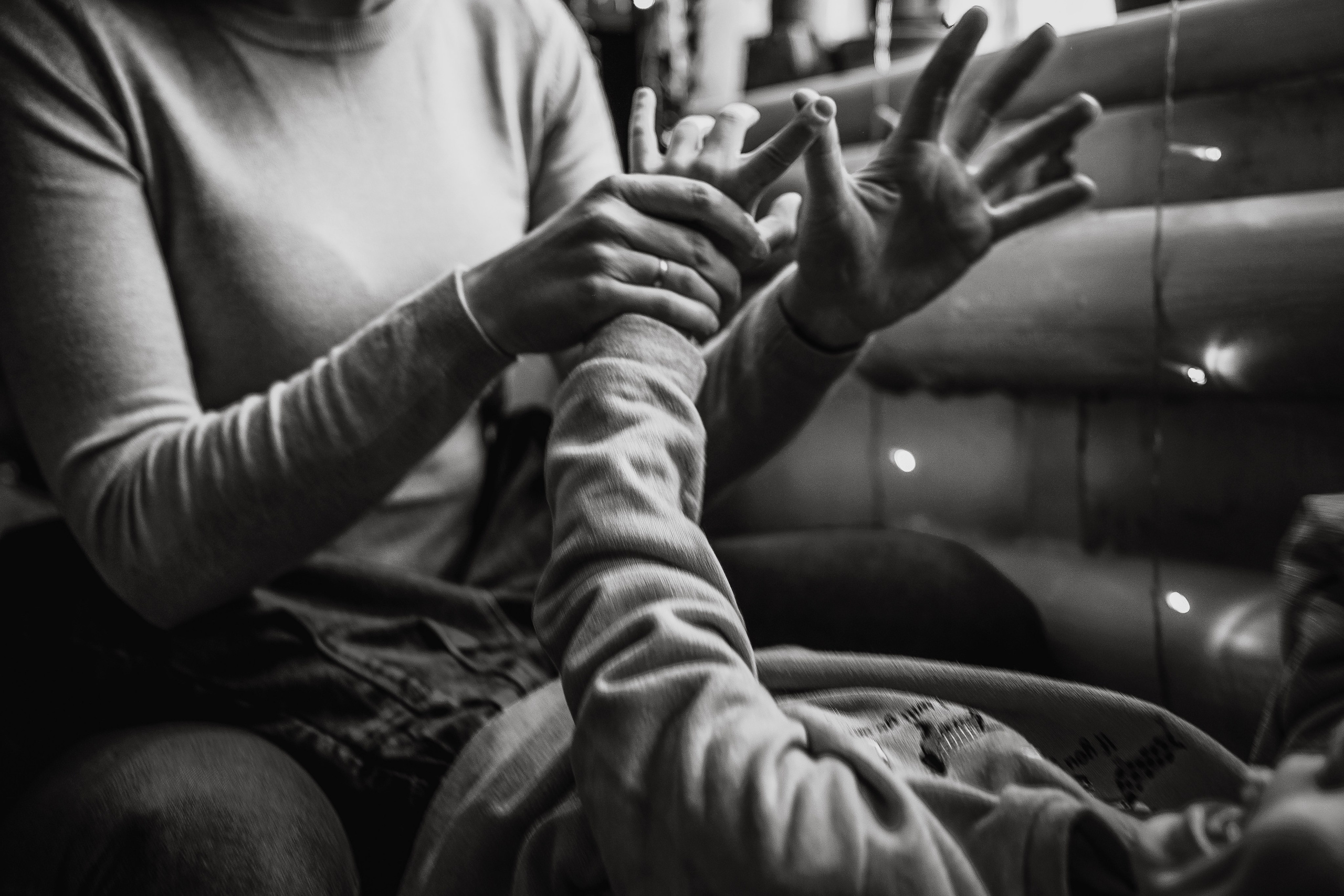 Studio Family Photography with Greenery – Fresh & Elegant. Alisa Tant — Family and newborn photographer Bucks County, Montgomery county, Philadelphia, NJ