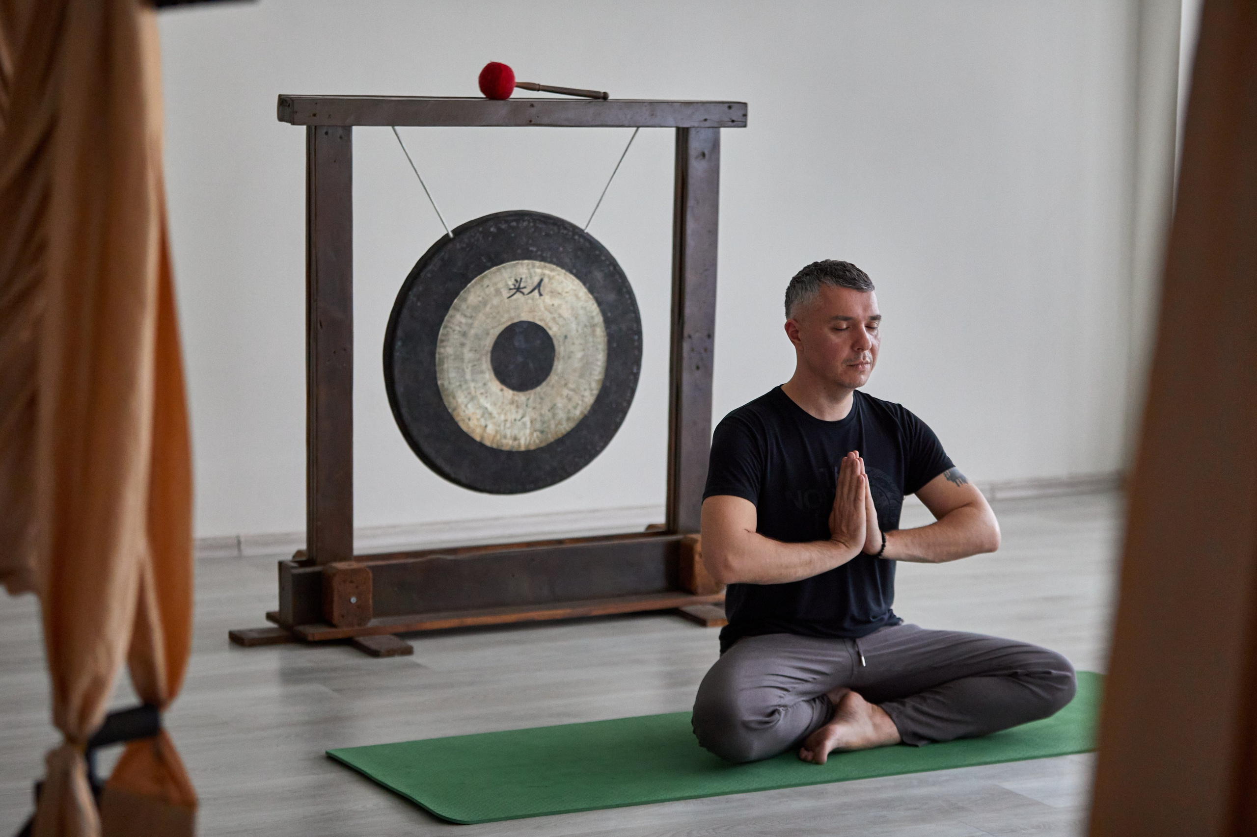 Практика в Yoga Shahi Center. Photographer in Baku Kamran Enceladus