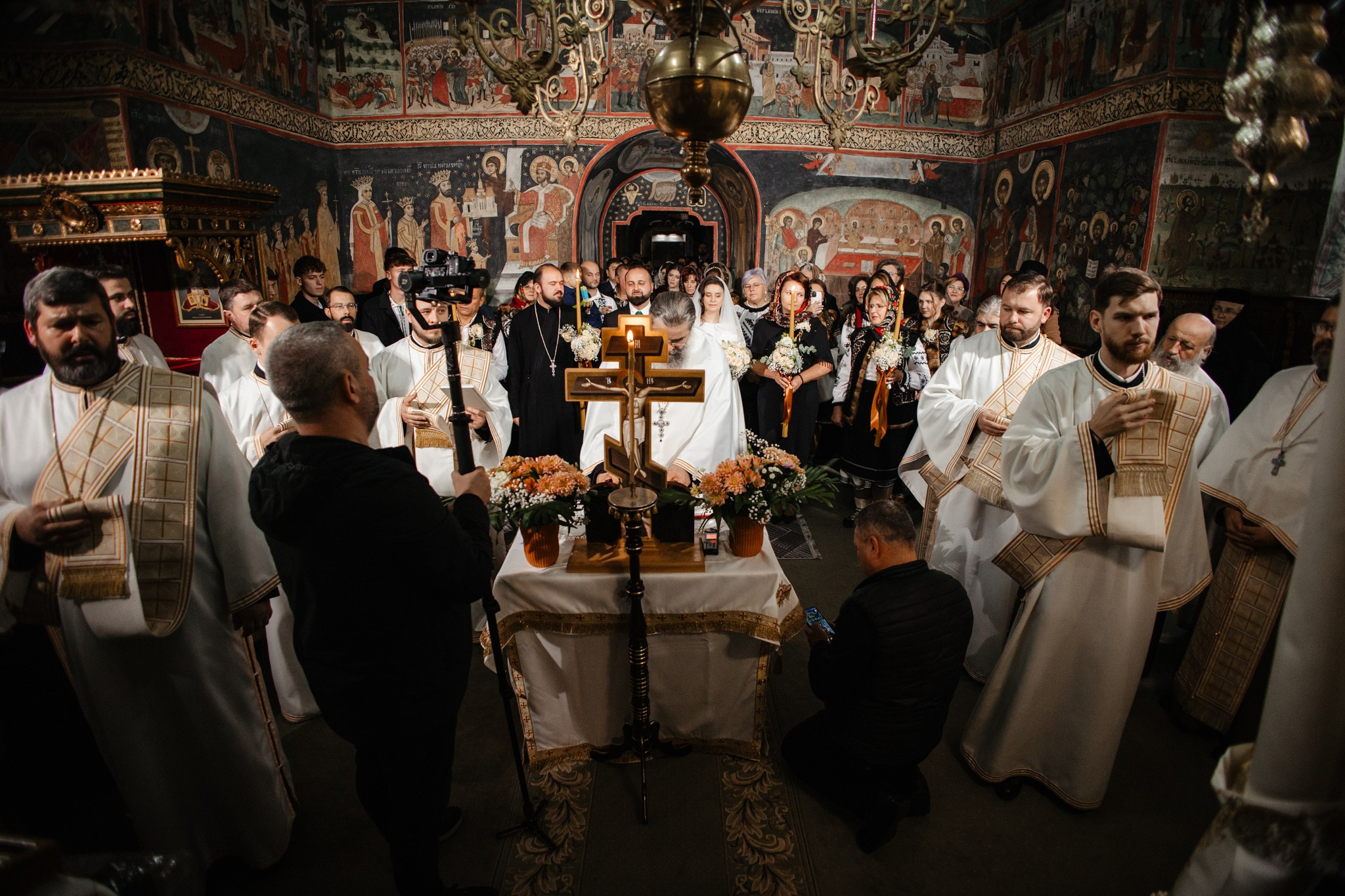 Nunta de Poveste la Sucevița: Cristi și Andreea. Servicii foto-video profesionale, pentru momente de neuitat