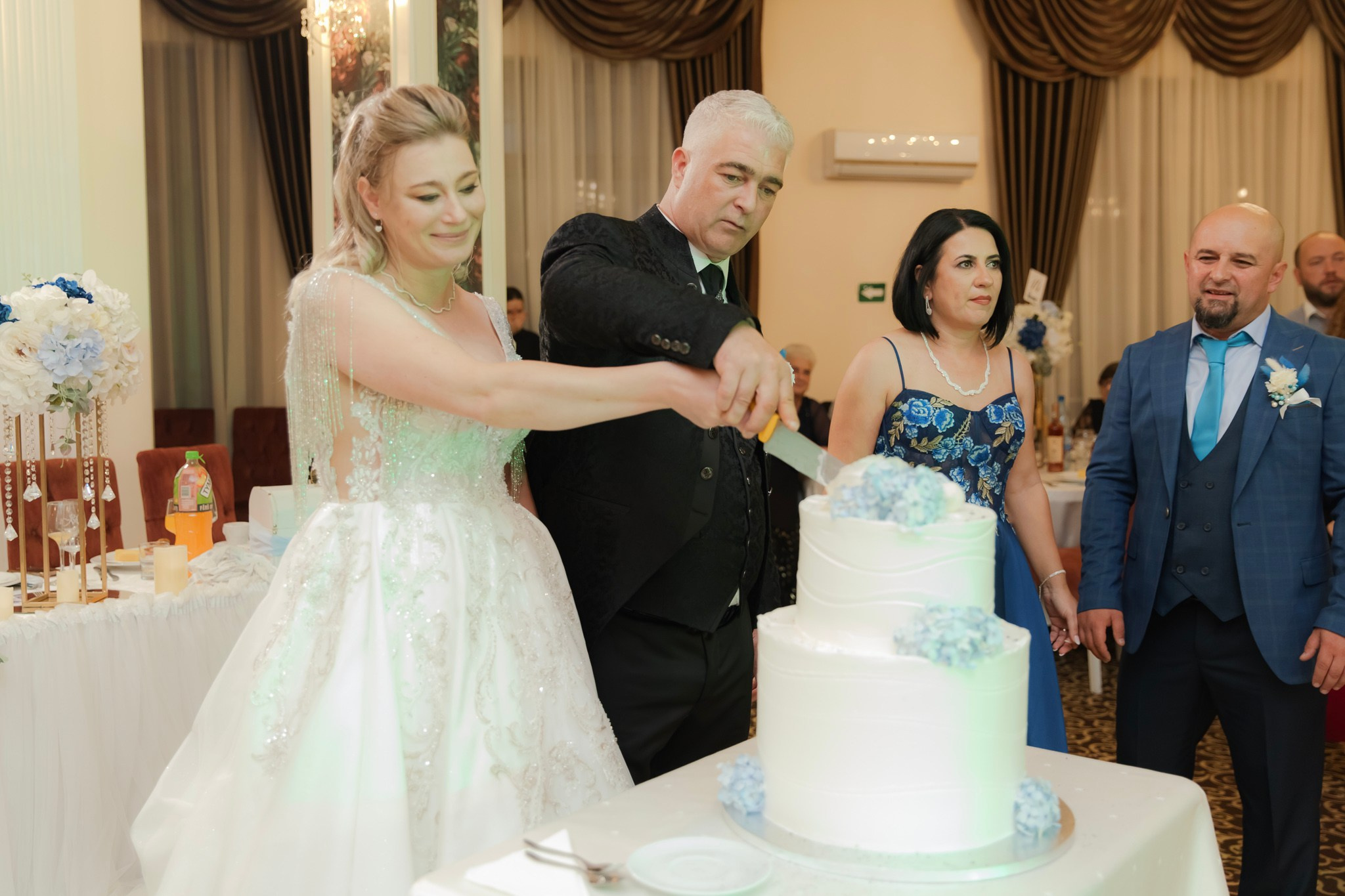 Mihai & Oana. Servicii foto-video profesionale, pentru momente de neuitat