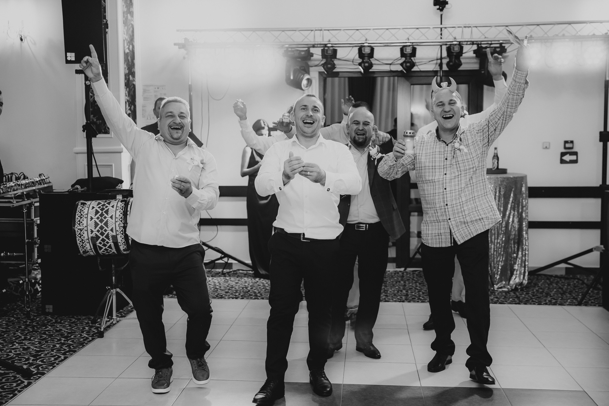 Mihai & Oana. Servicii foto-video profesionale, pentru momente de neuitat