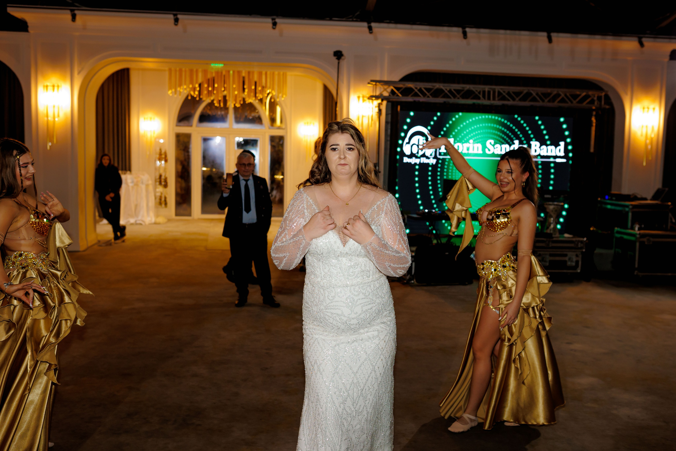 Povestea voastră, regizată de noi |Cristi Turculet Videograf Nuntă Suceava | wedding highlight. Servicii foto-video profesionale, pentru momente de neuitat