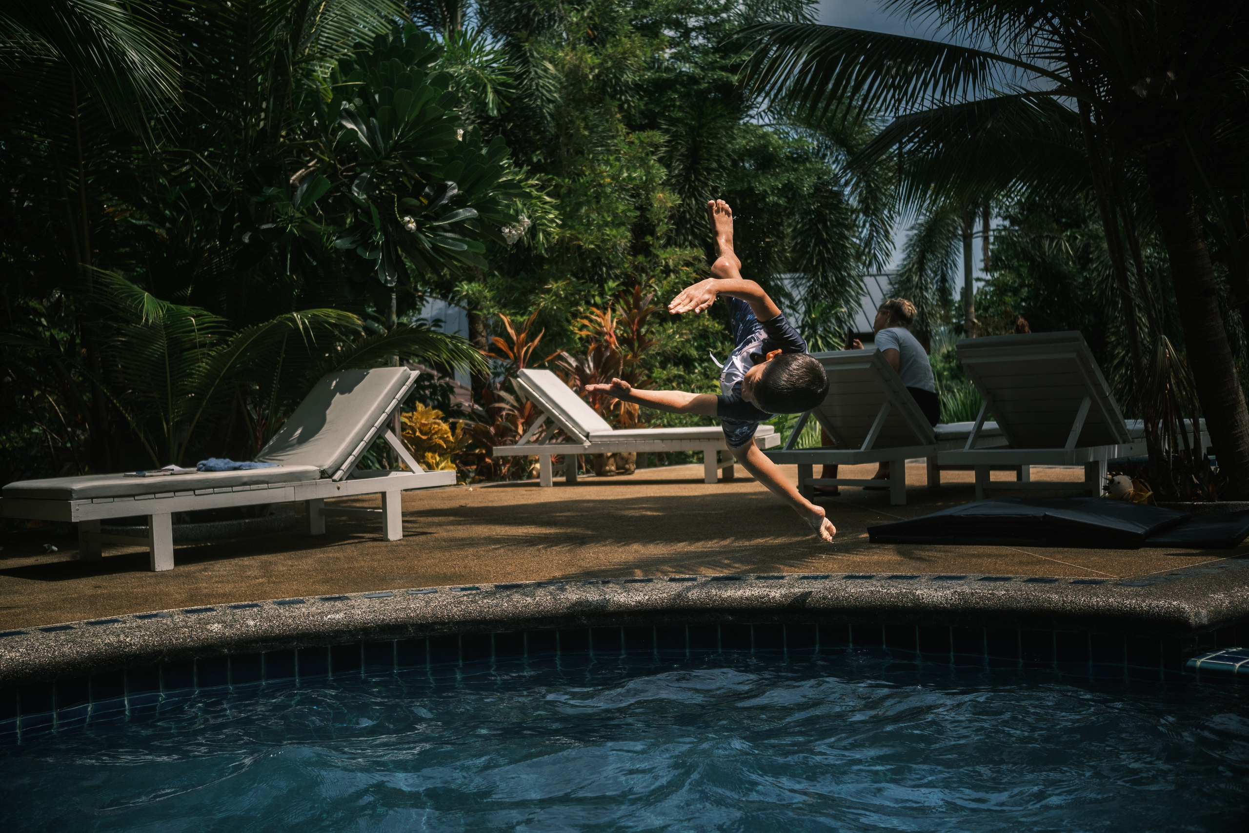 Aqua Dance. Graytail Photo