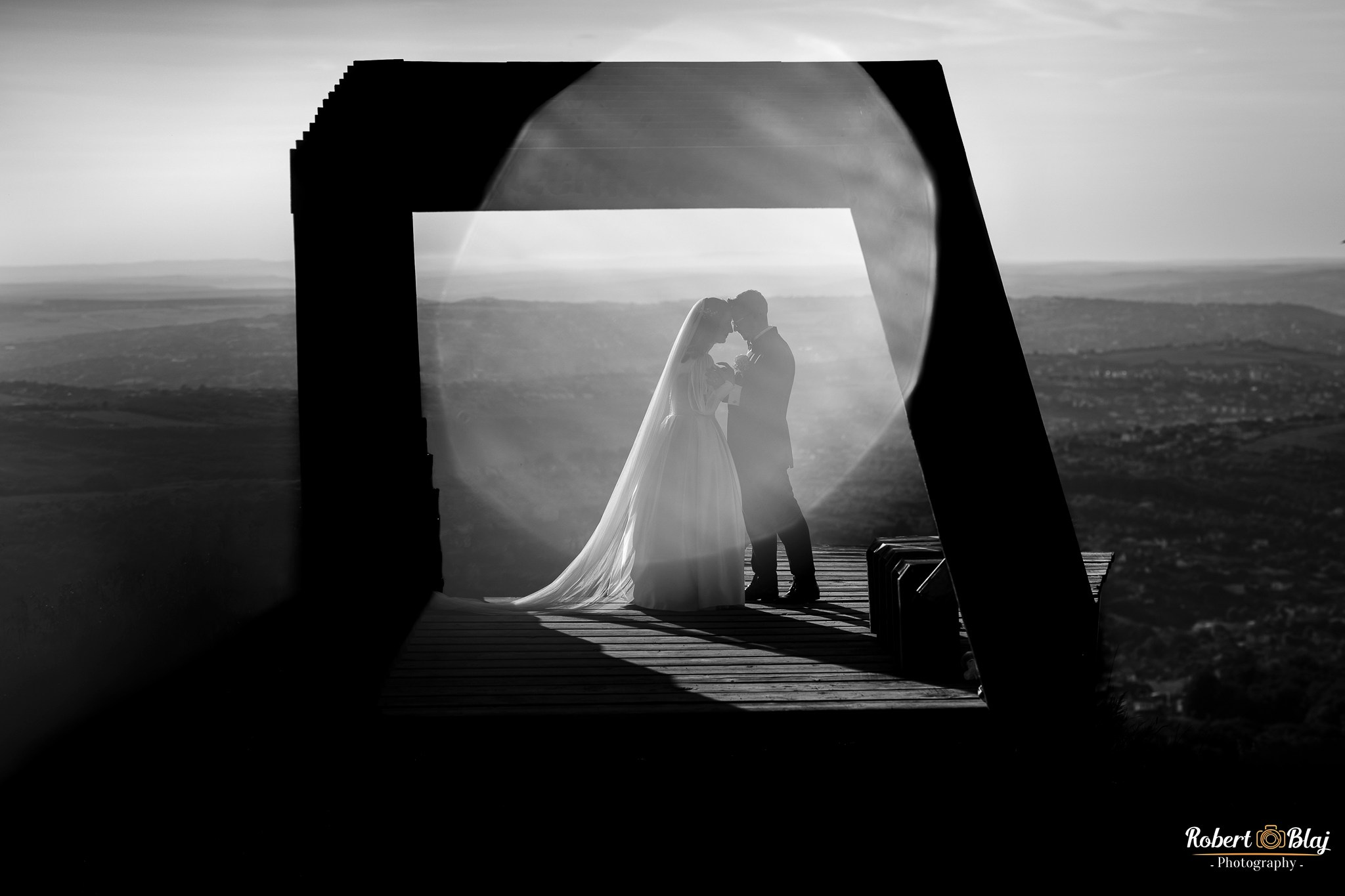 Alexandra & Alexandru. Robert Blaj - Fotograf Nuntă Iași