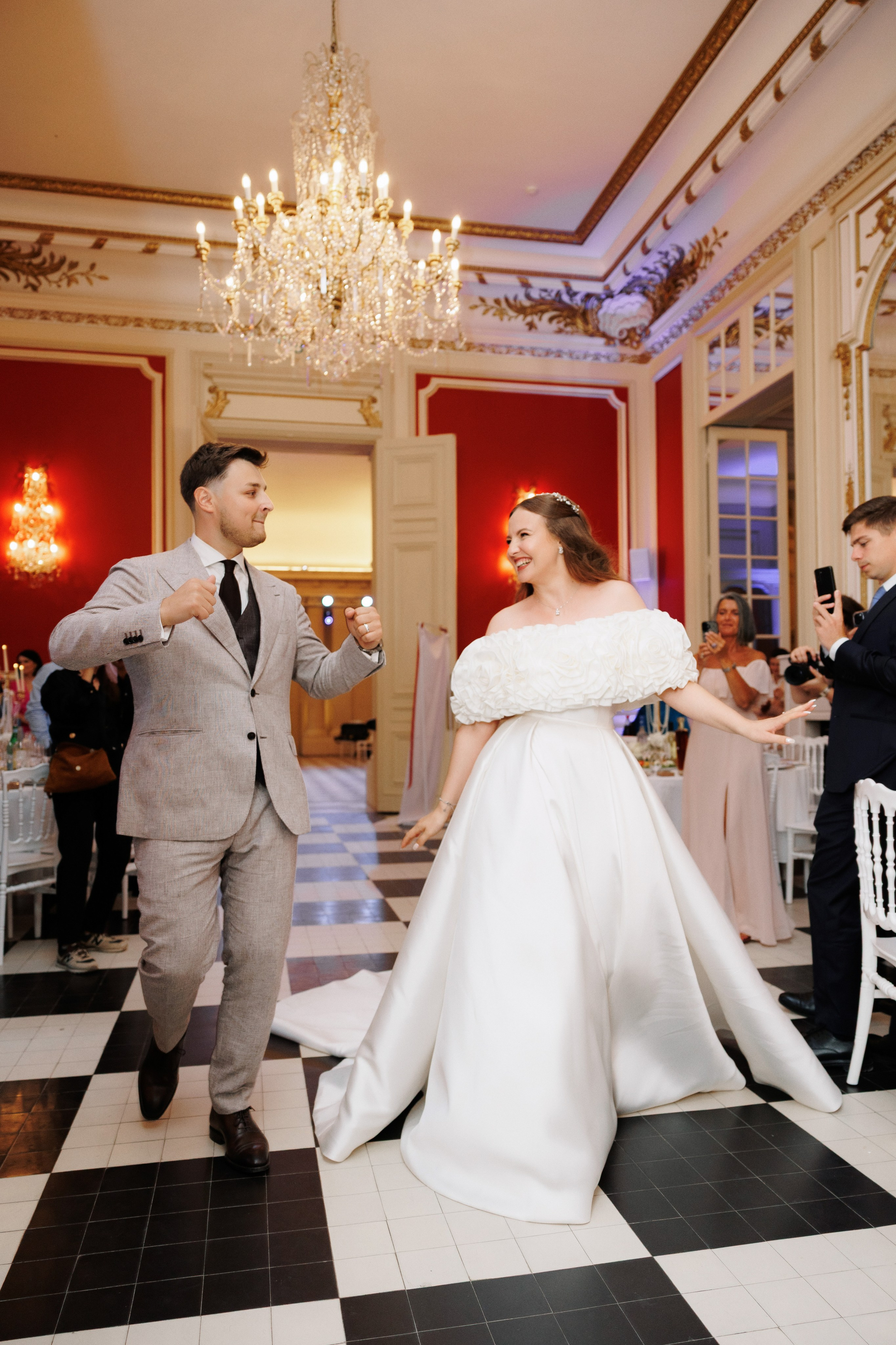 Seulement dans tes bras. Servicii Foto Video în Chișinău și Europa ID-Brothers