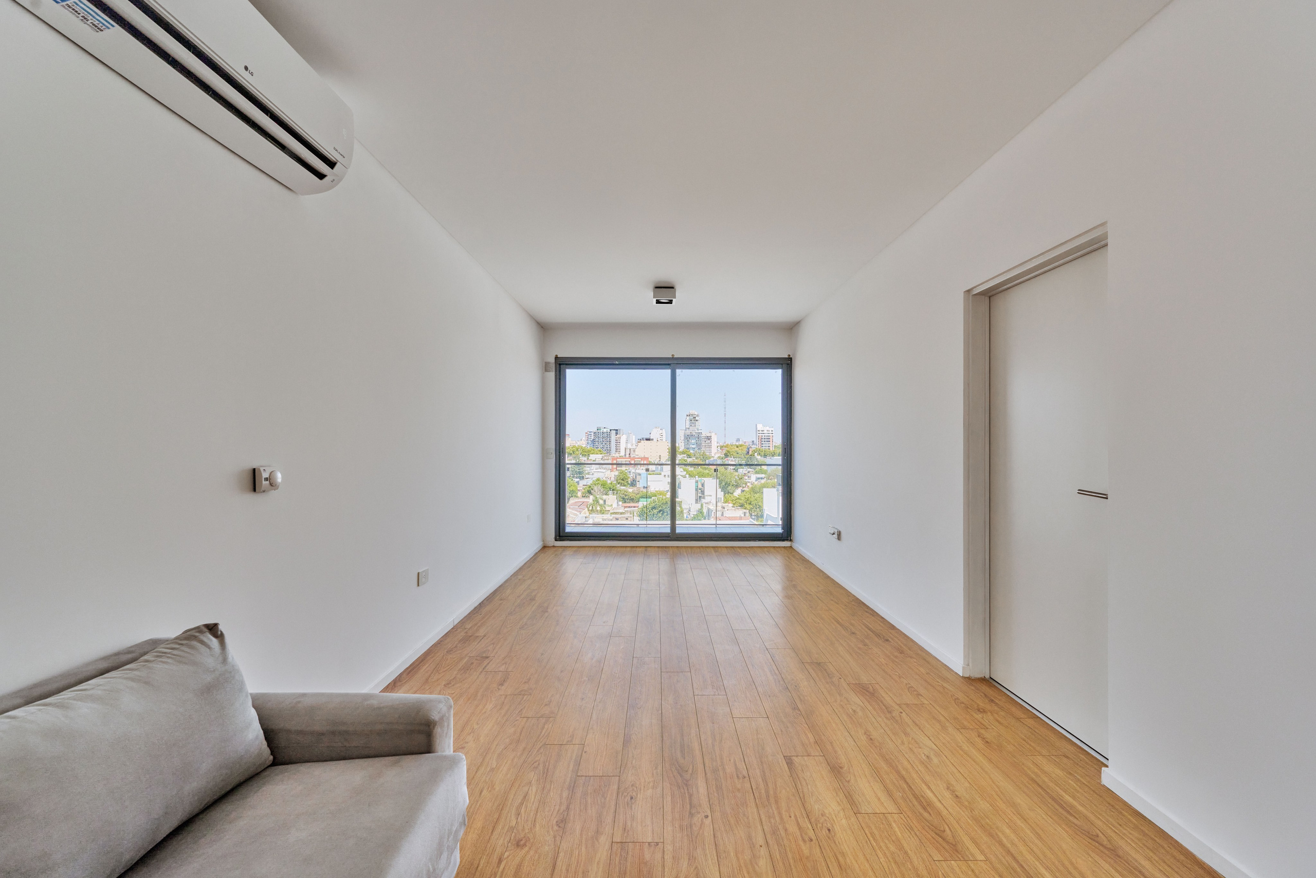 23 03 06. Fashion, portrait, interior photography. Valencia, Spain. Dmitry Ivanov. Retrato, fotos de interiores