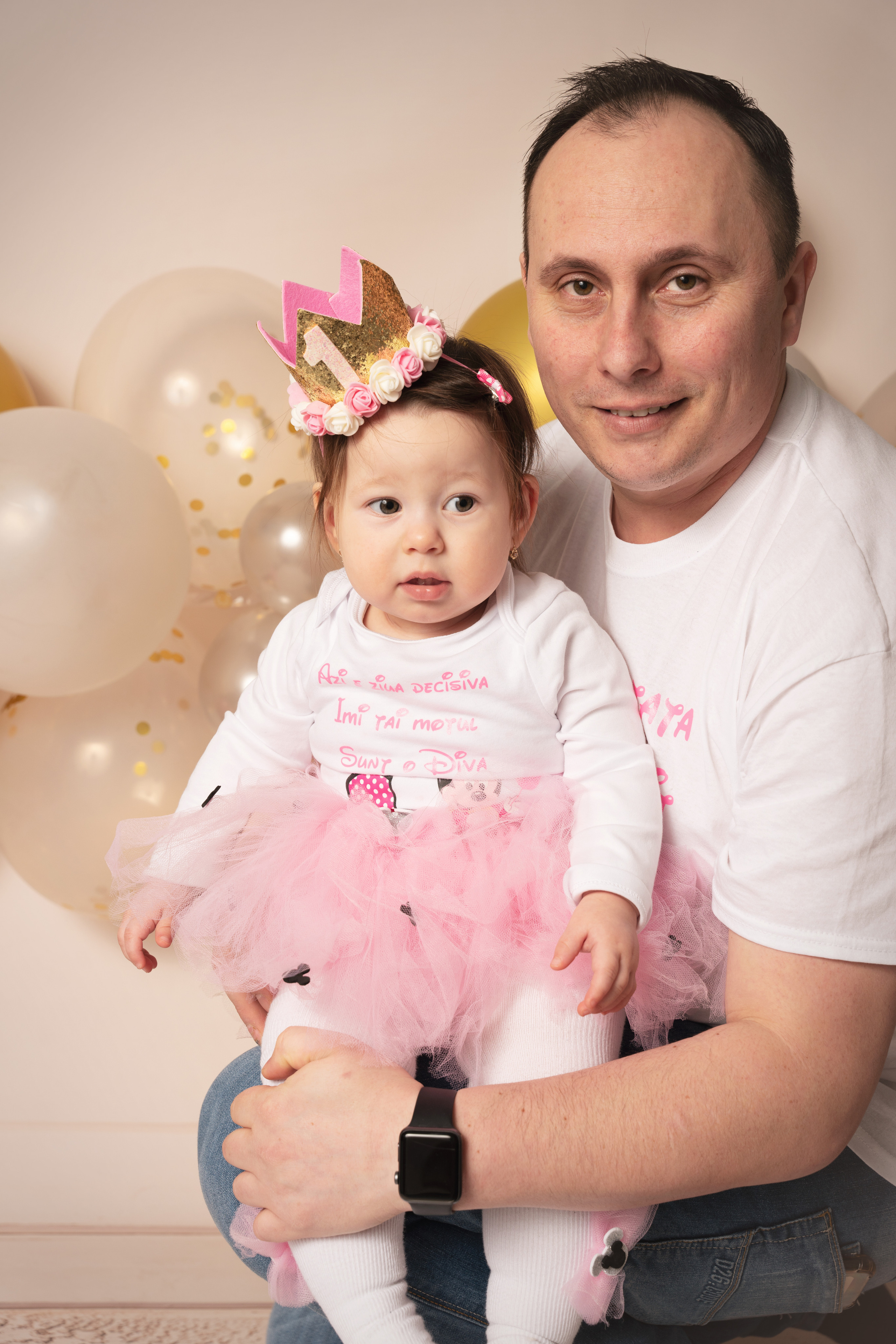 Papa hält seinen Schatz