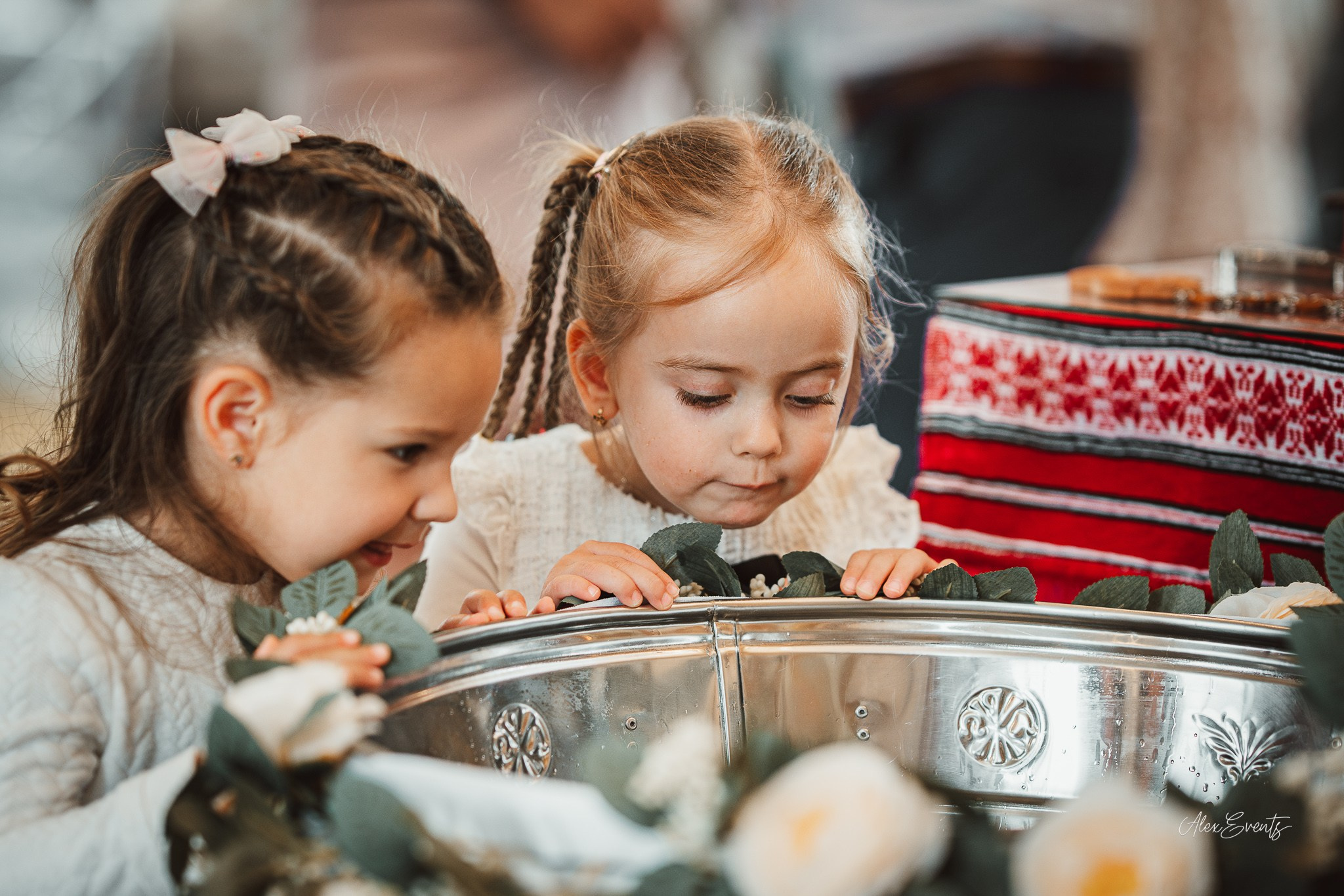 Botez autentic romanesc fotografiat la biserica din Agerbæk Danemarca. AlexEvents Fotograf / Videograf de evenimente Danemarca DK Horsens, Arhus, Odense, Vejle.Nunta, botez, foto-studio