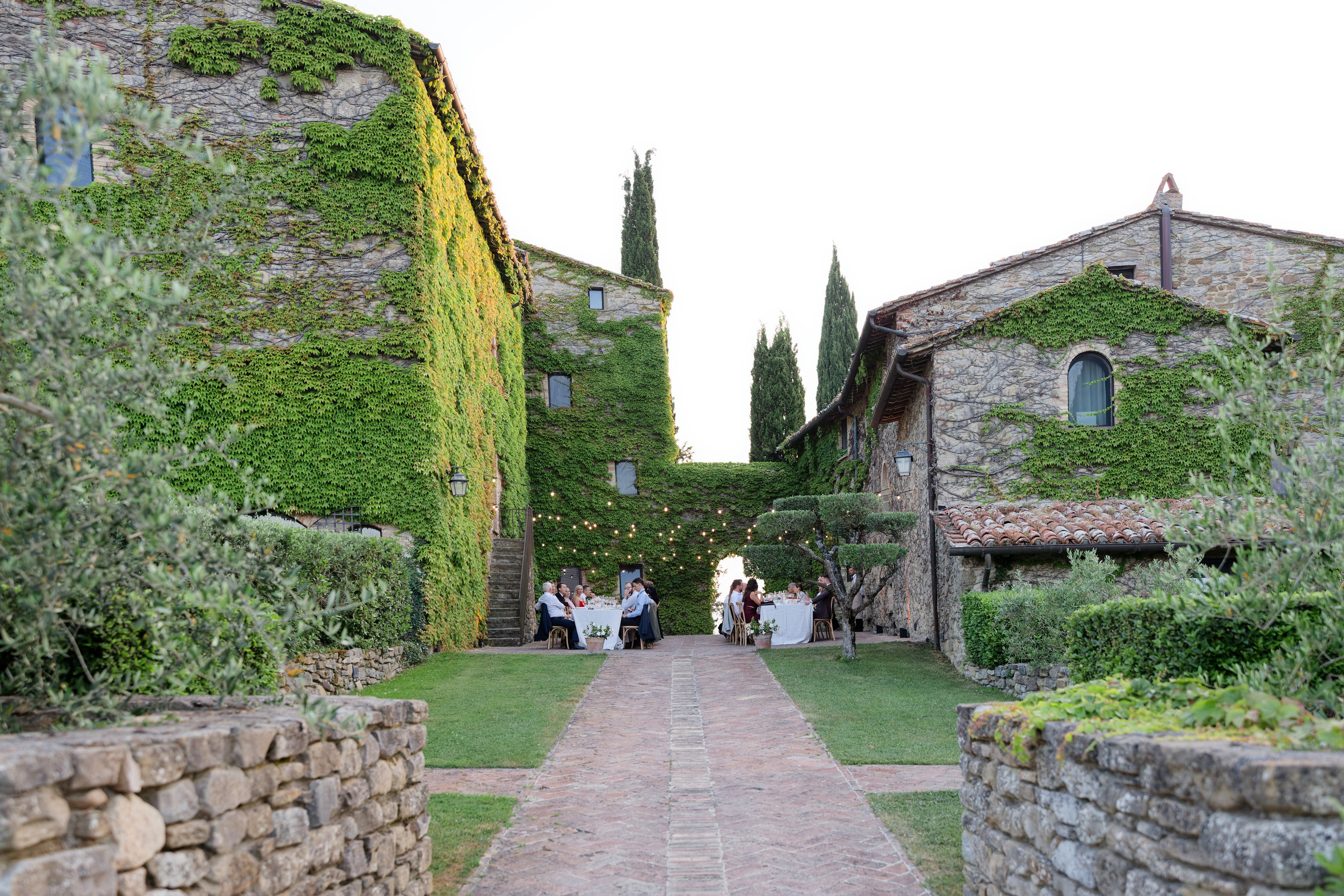 Wedding at Borgo Bastia Creti, Umbria