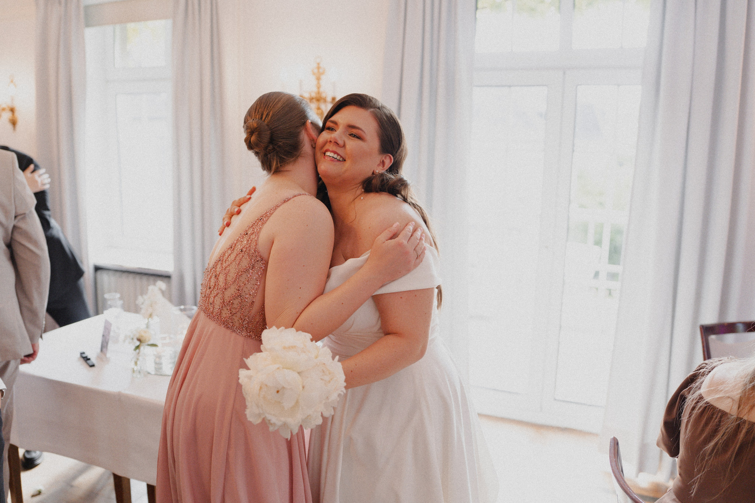 Jessica & Felix I Gesellschaft Harmonie Bochum. Hochzeitsfotografin Bochum | Halyna Reiche Fotografie NRW