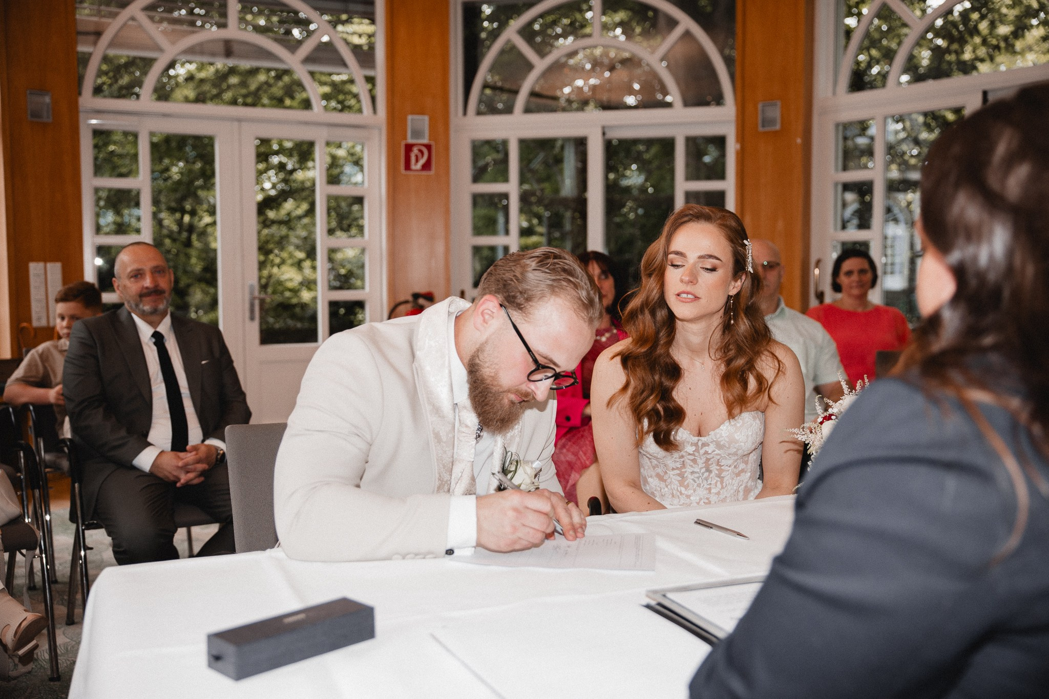 PEGGY & DENNIS | FLETCHER WALDHOTEL NORDRHEIN-WESTFALEN. Photographer in Bochum Dolia Halyna