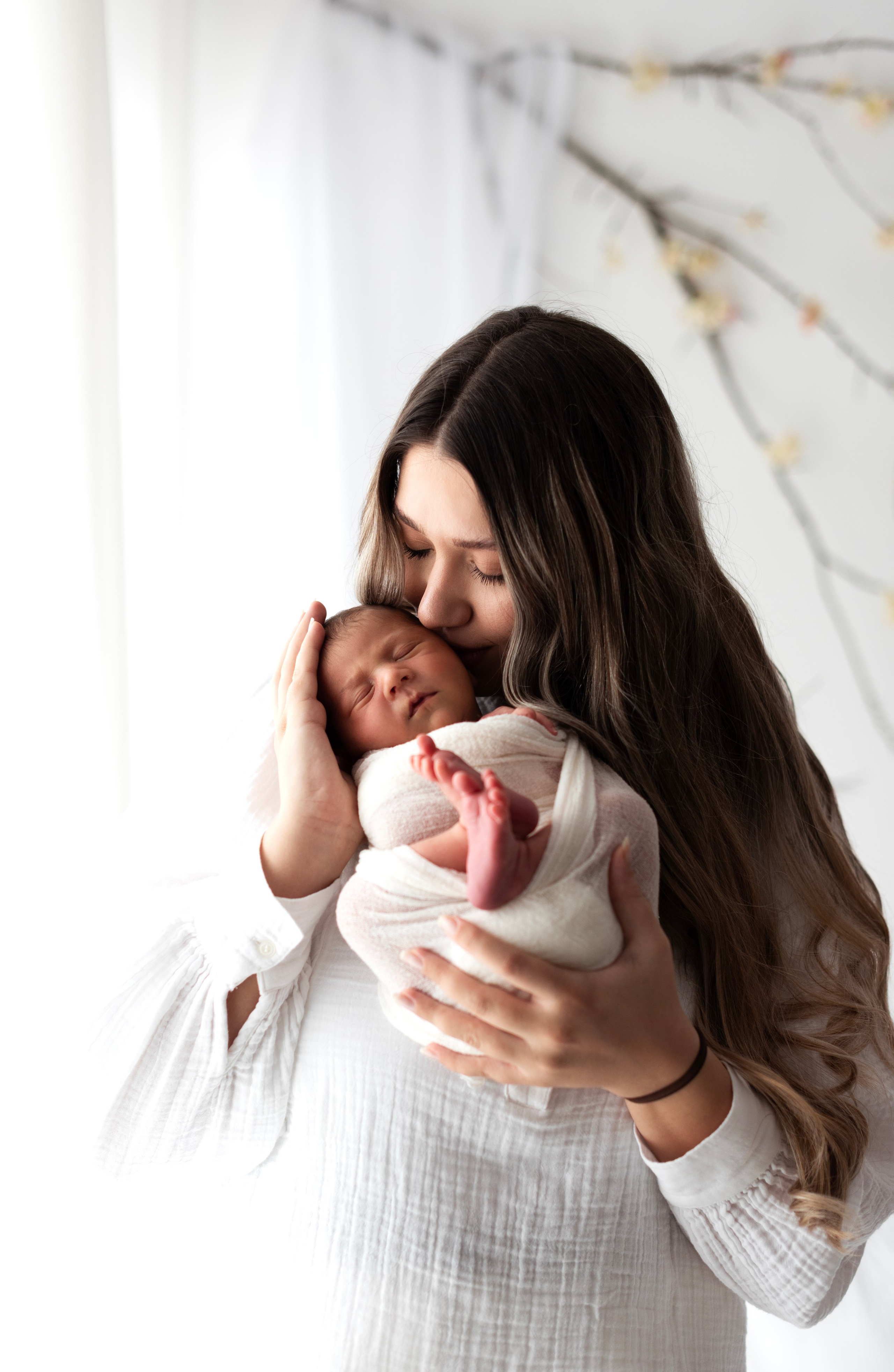 Newborn. Fotograf de nou-nascuti, maternitate si familie din Brasov