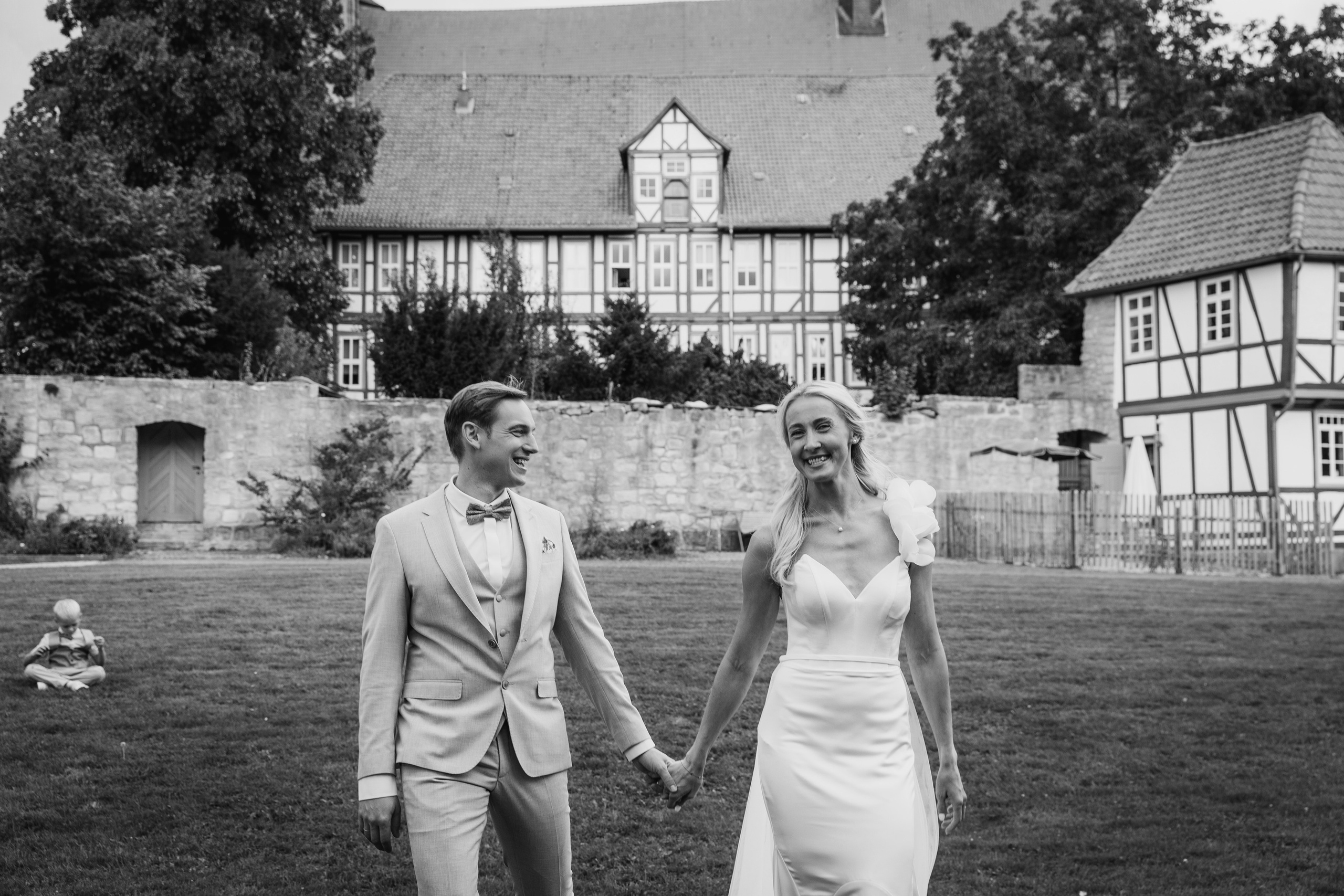 Svetlana and Yann. Hochzeitsgeschichten – Professionelle Hochzeitsfotografie & Videografie in Deutschland, Italien, Spanien und ganz Europa