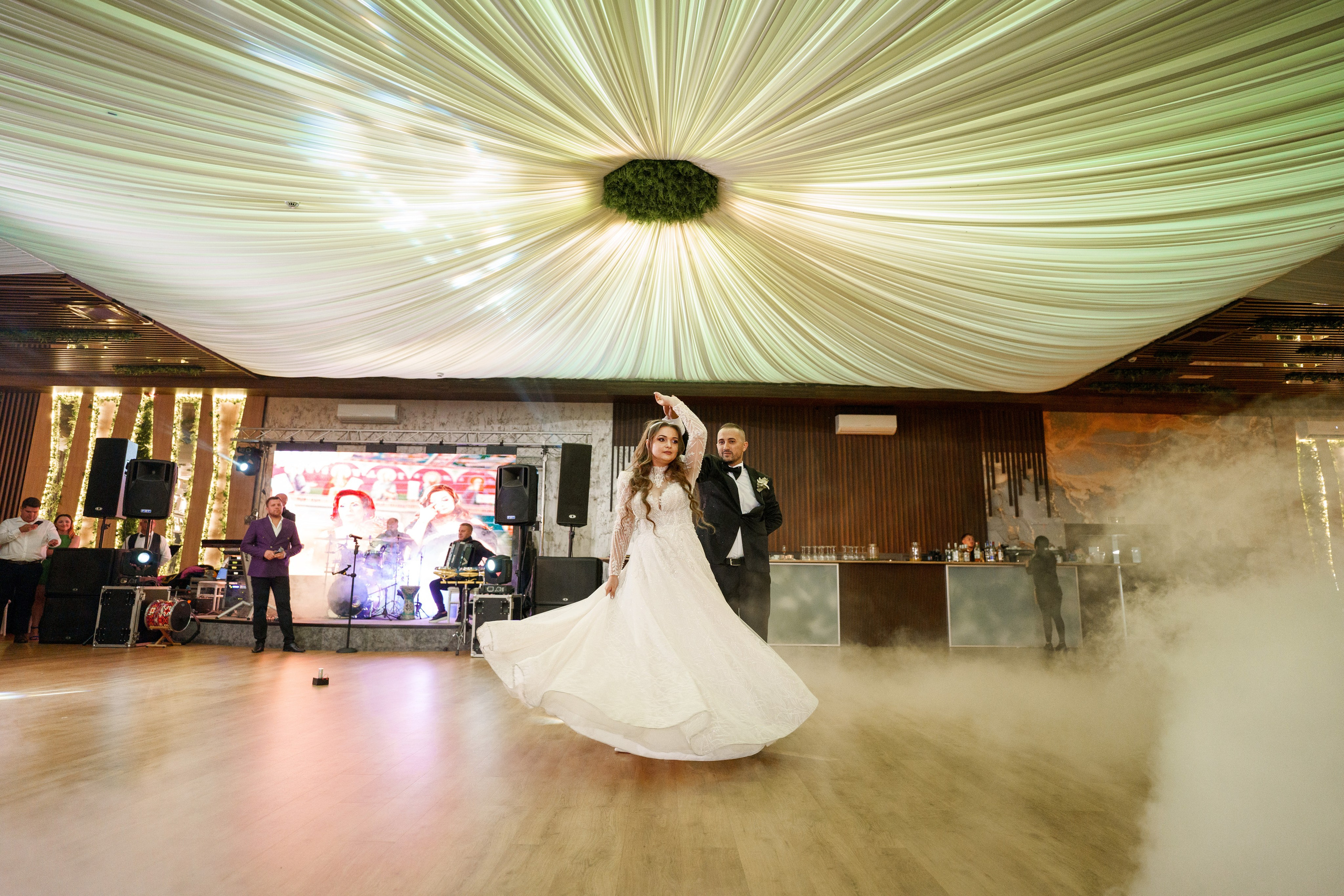 Cosmin & Gabriela. B|P Weddings - Fotograf & Videograf - București||0730017811