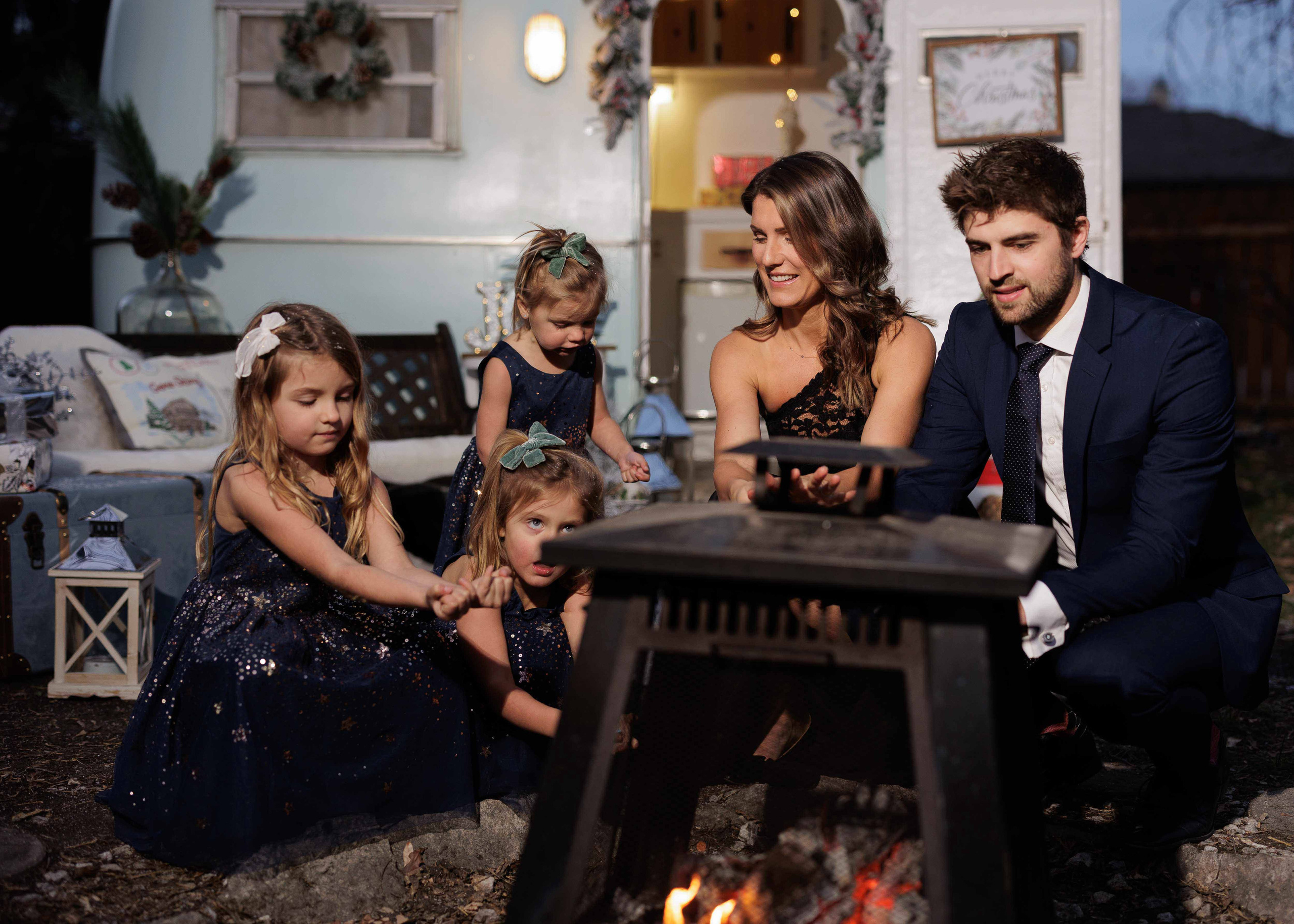 Stacey&Jason (Christmas). Wedding Photographer in Winnipeg — Cinematic & Timeless by Vitiuk Photography