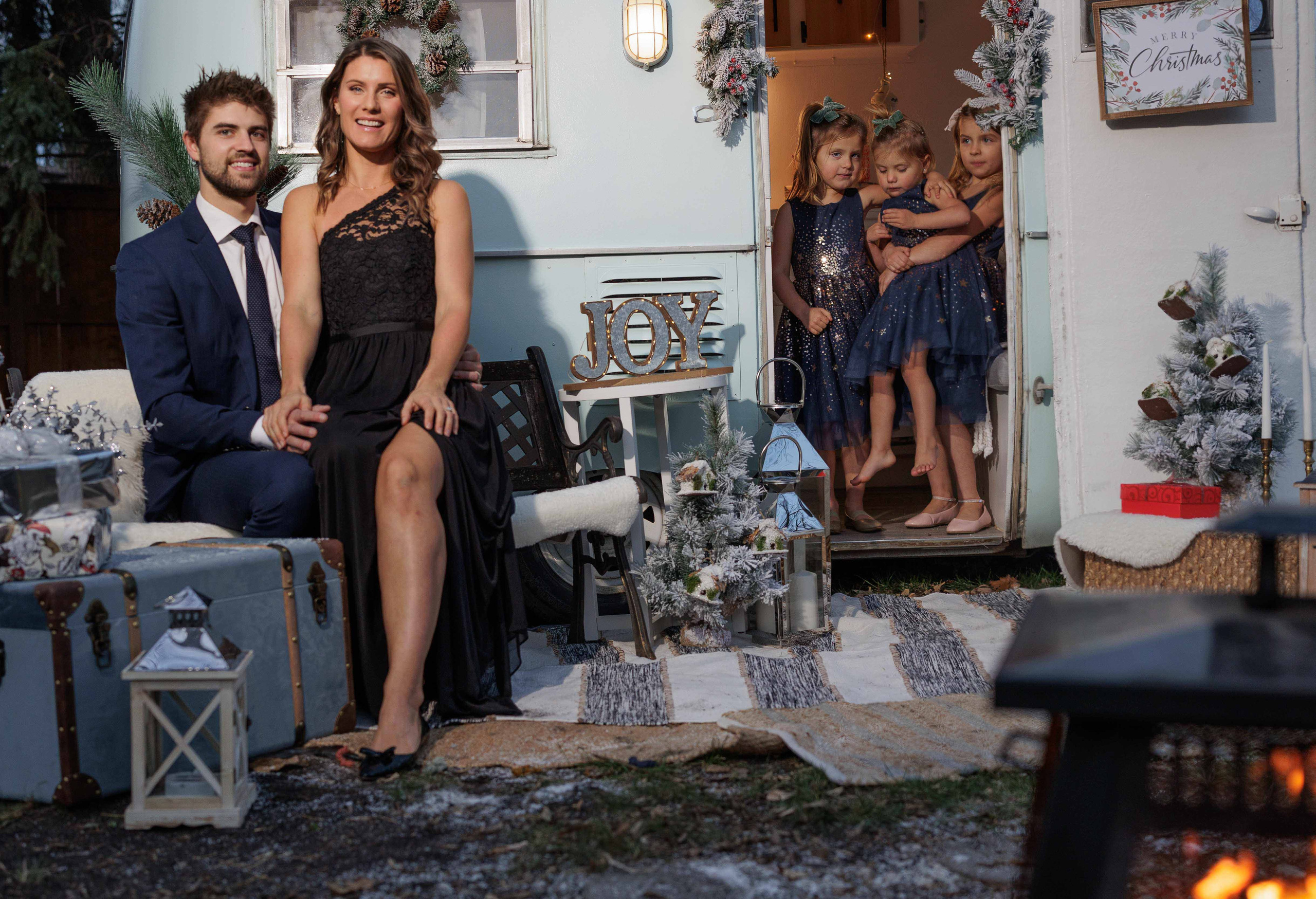 Stacey&Jason (Christmas). Wedding Photographer in Winnipeg — Cinematic & Timeless by Vitiuk Photography