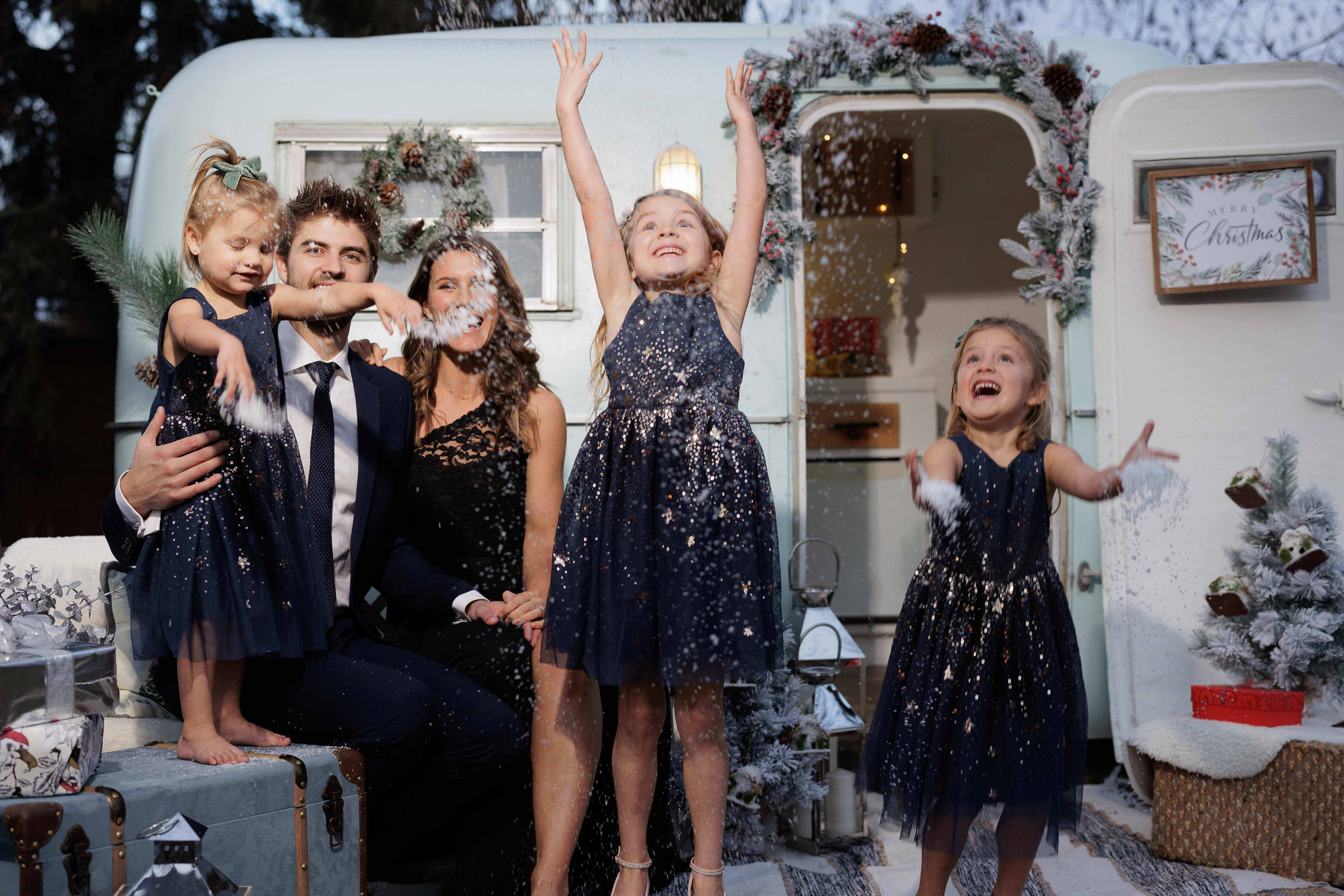 Stacey&Jason (Christmas). Wedding Photographer in Winnipeg — Cinematic & Timeless by Vitiuk Photography