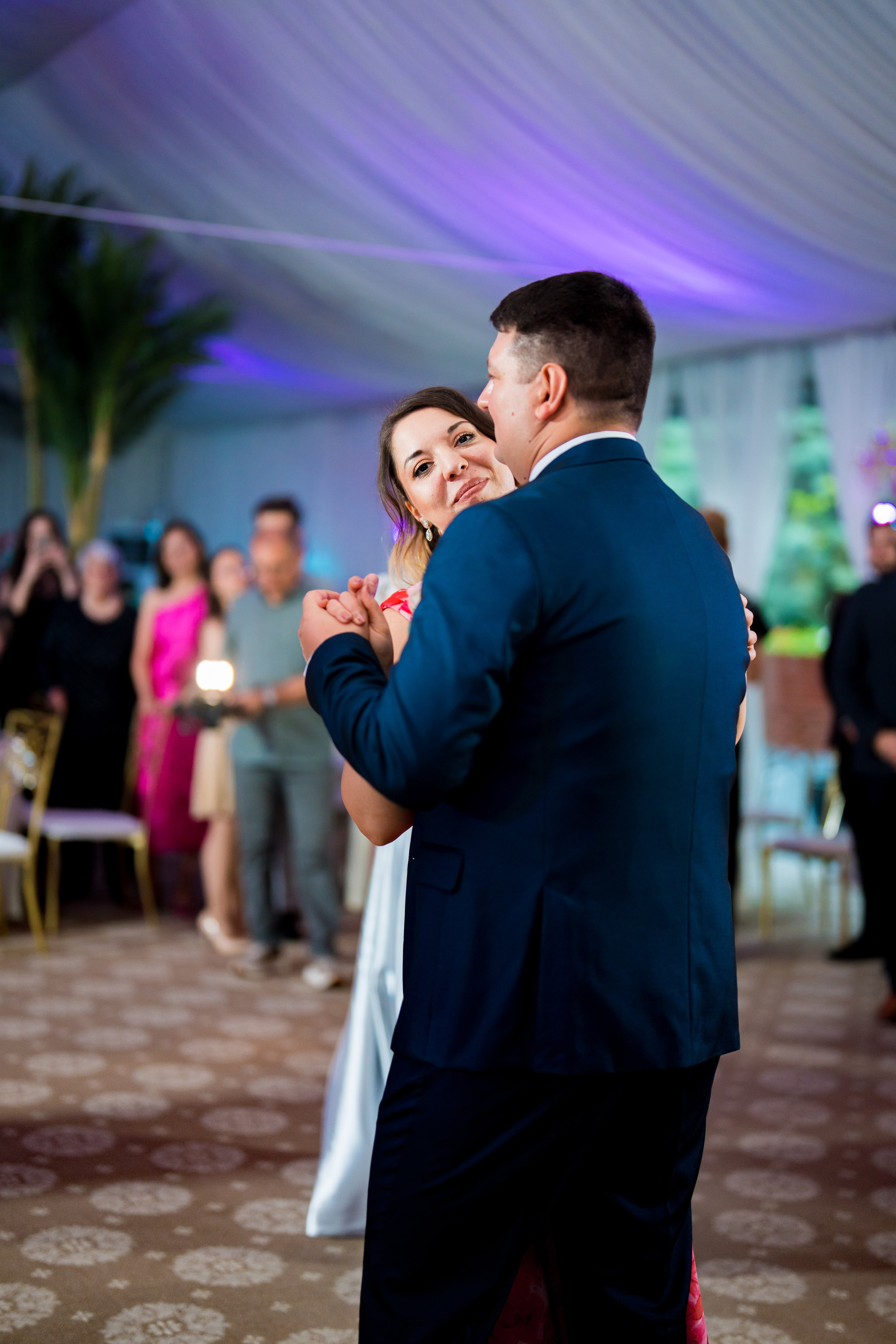 PARTY. Gabriel Florea — Fotograf nuntă București