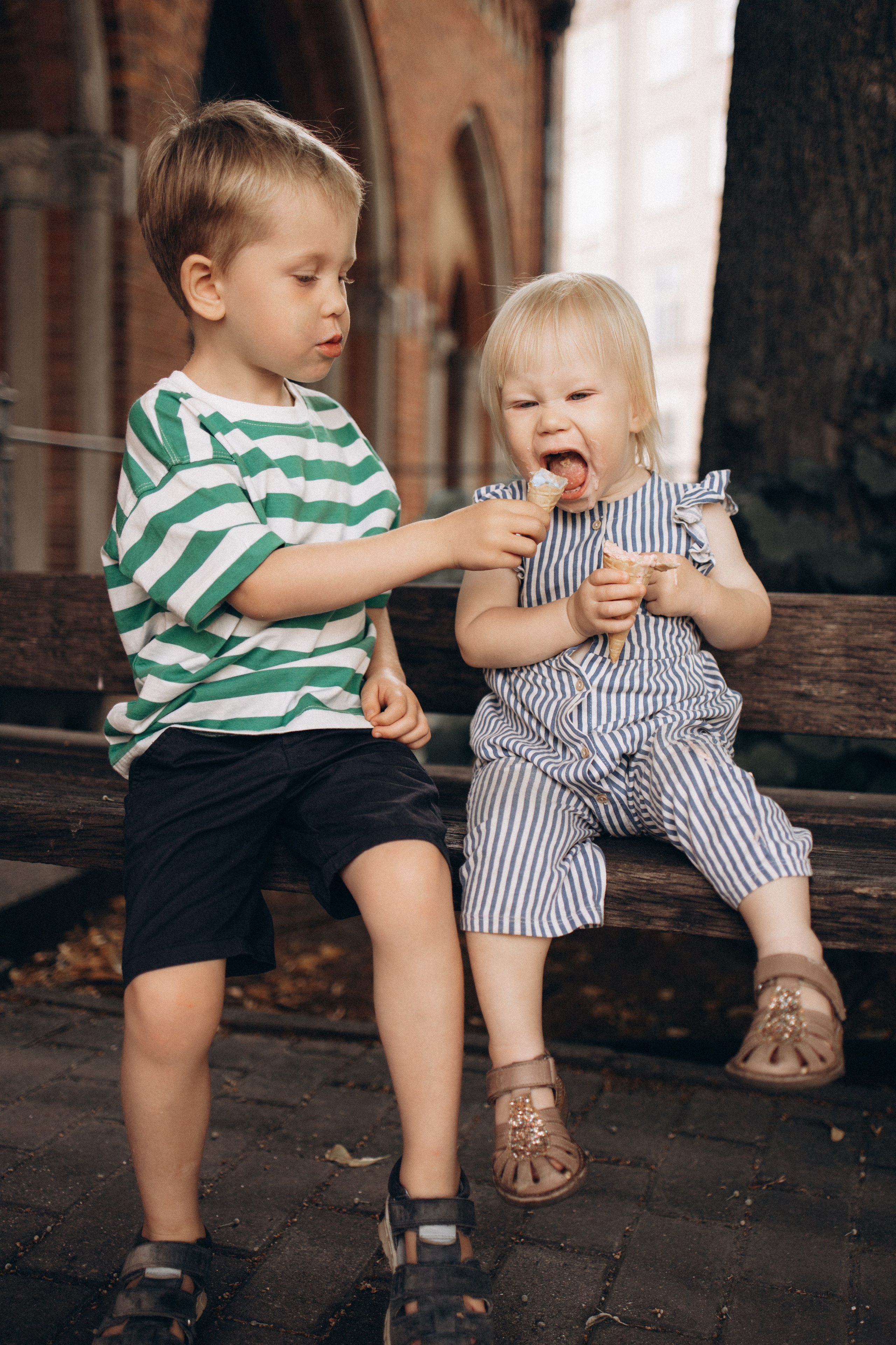 SINTIJAS ģimene. GALVENĀ