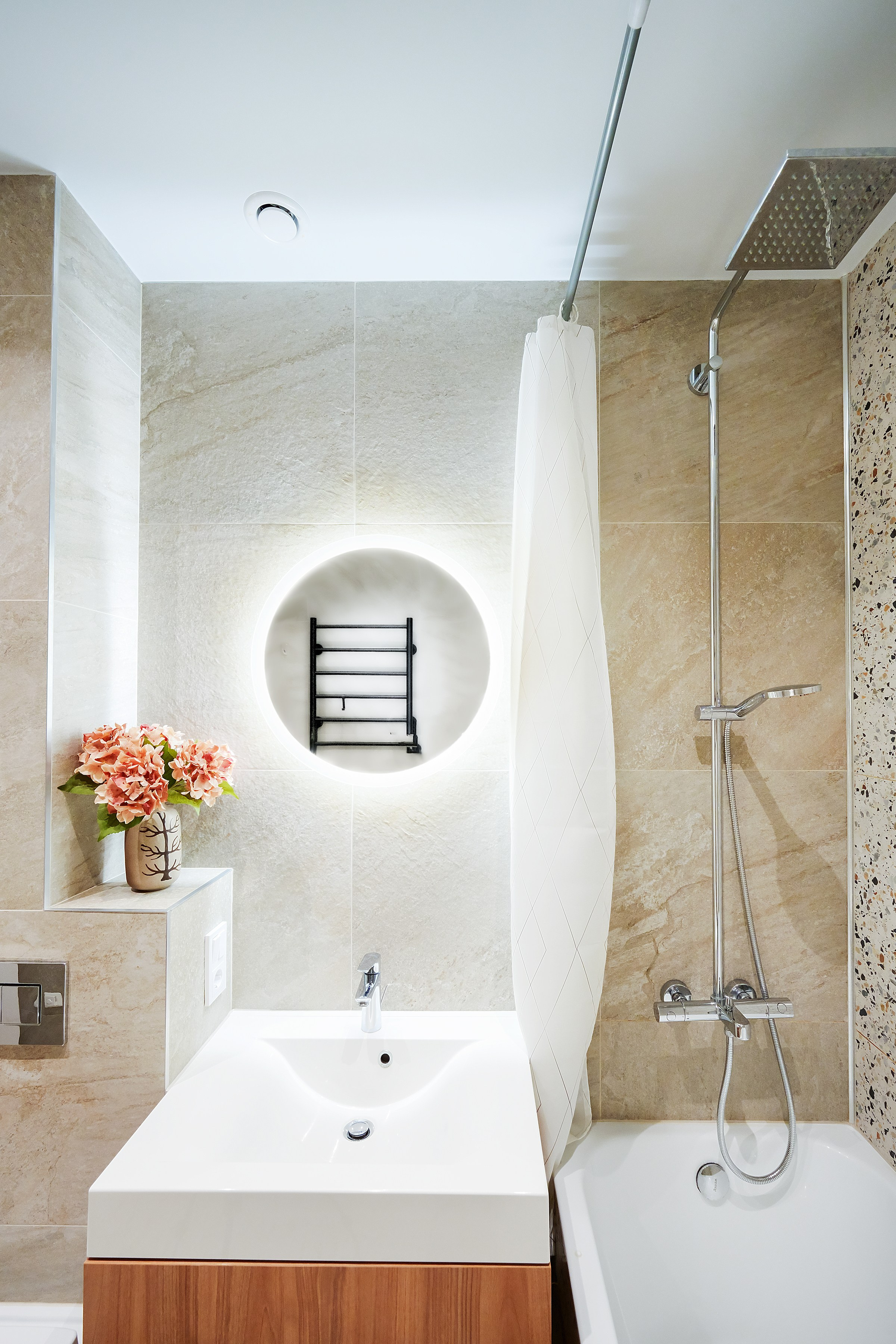 Viršuliškių g. 38B. Elina Sapiega fotografė Vilniuje