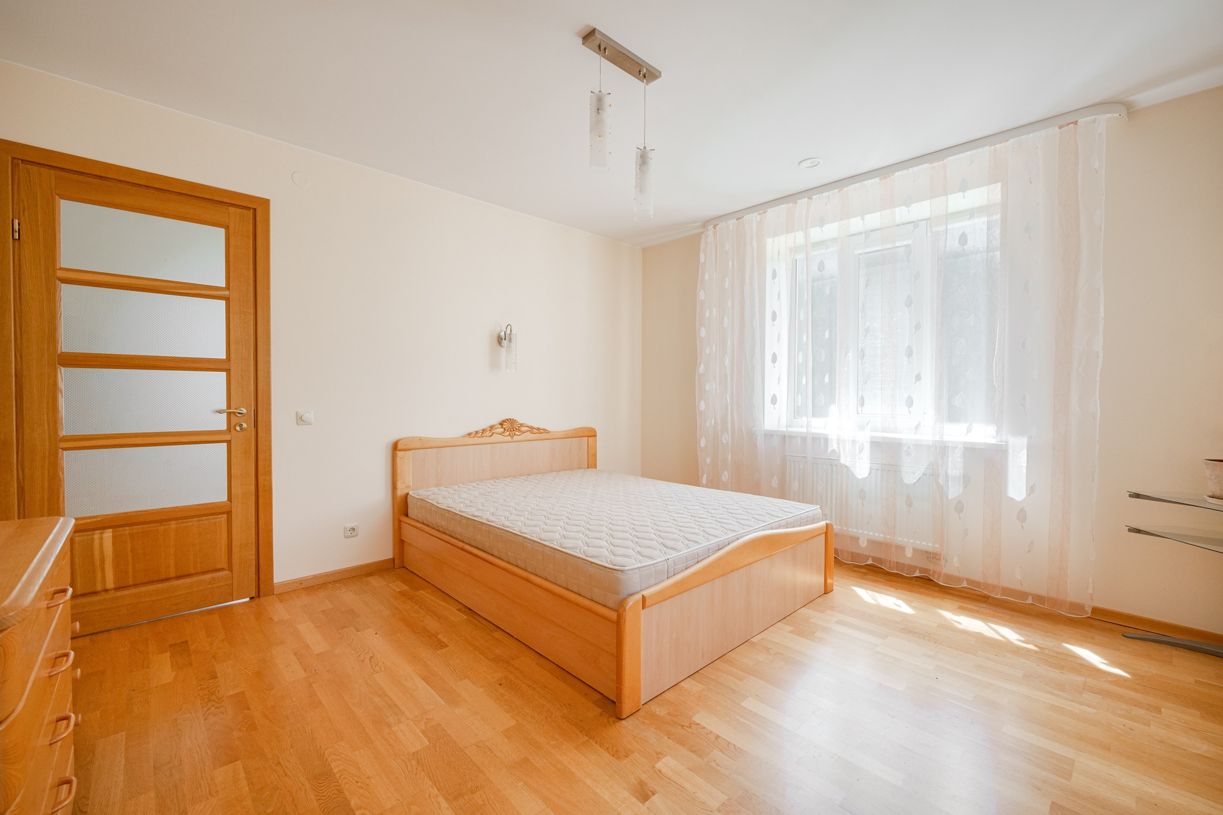 Bukiškės, Jaunimo g. Elina Sapiega fotografė Vilniuje