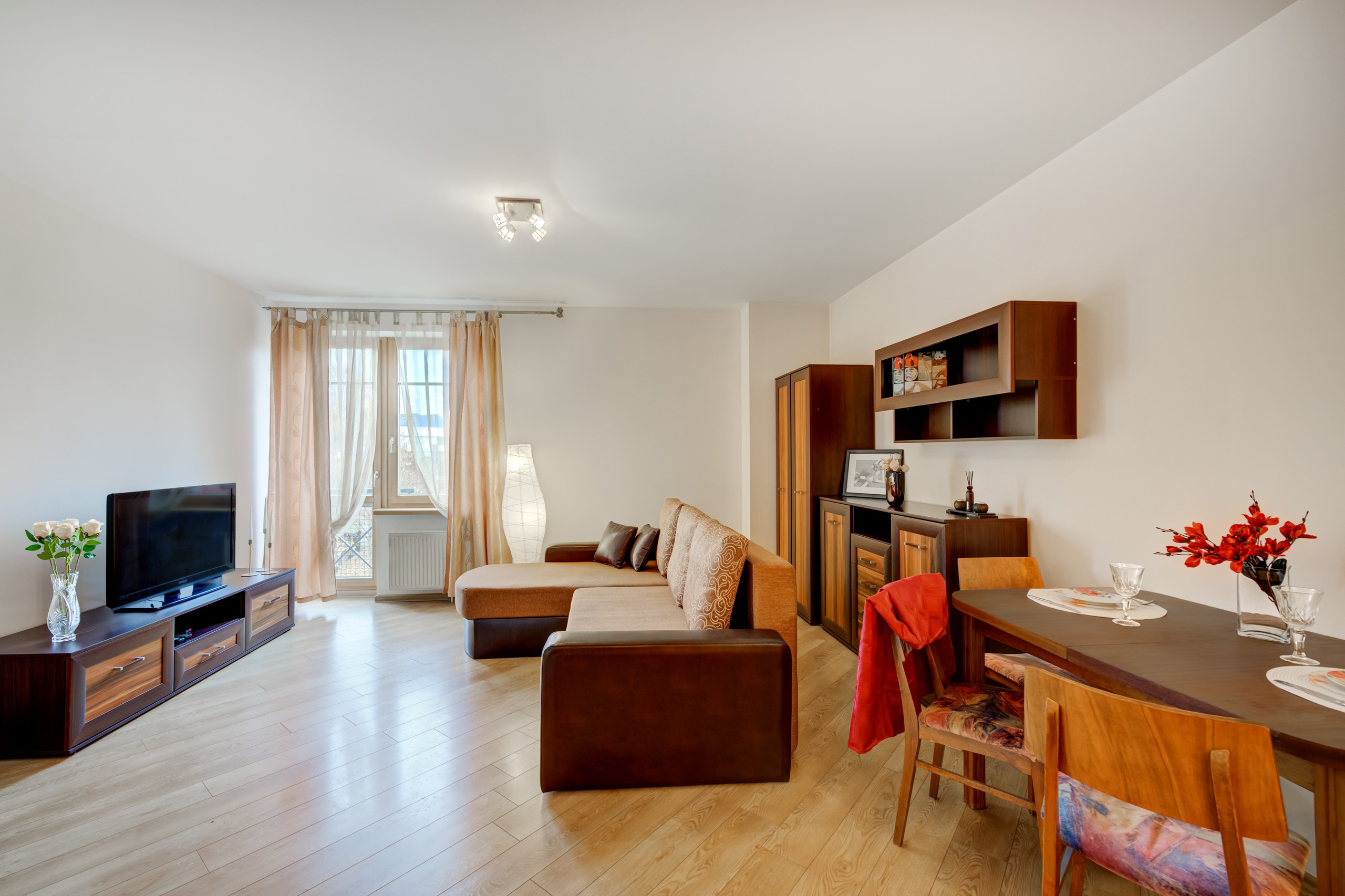 Šv. Stepeno g. 29, 2-jų kambarių buto fotosesija. Elina Sapiega fotografė Vilniuje