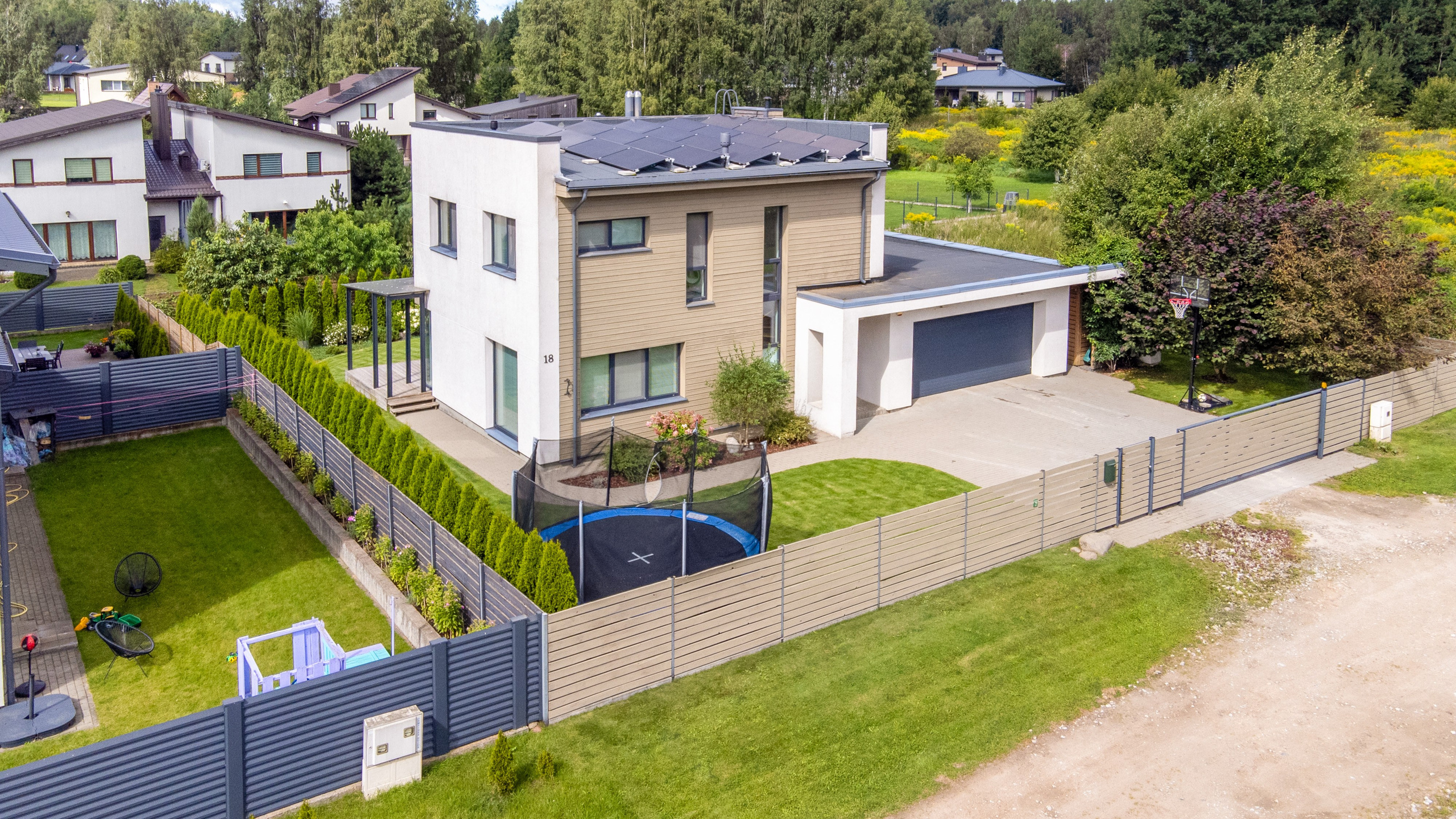 M. Krupavičiaus g. 18. Elina Sapiega fotografė Vilniuje