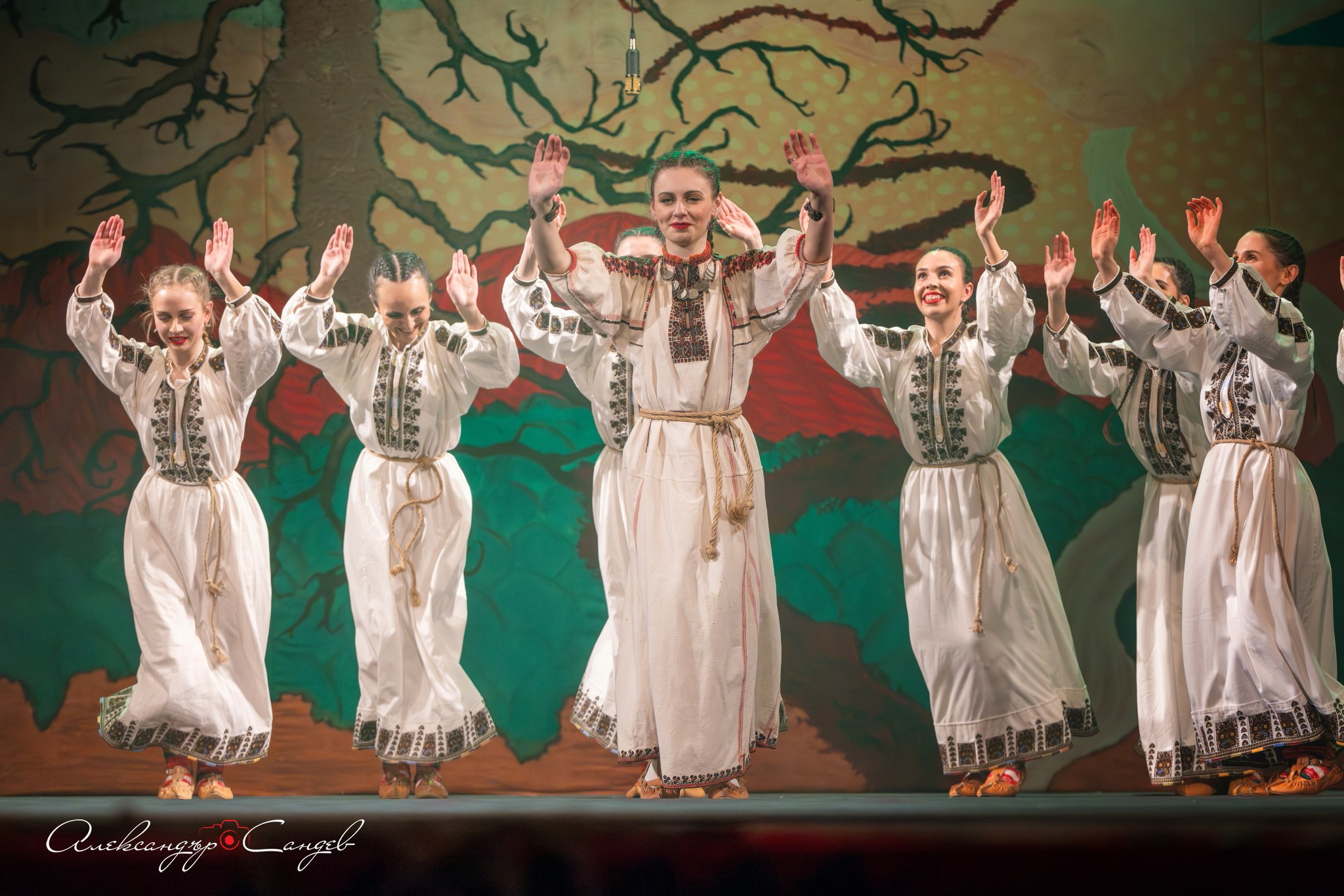 „Змейова сватба“, спектакъл на представителен ансамбъл „Шевица“ - 28.03.2026 -. Александър Сандев - website