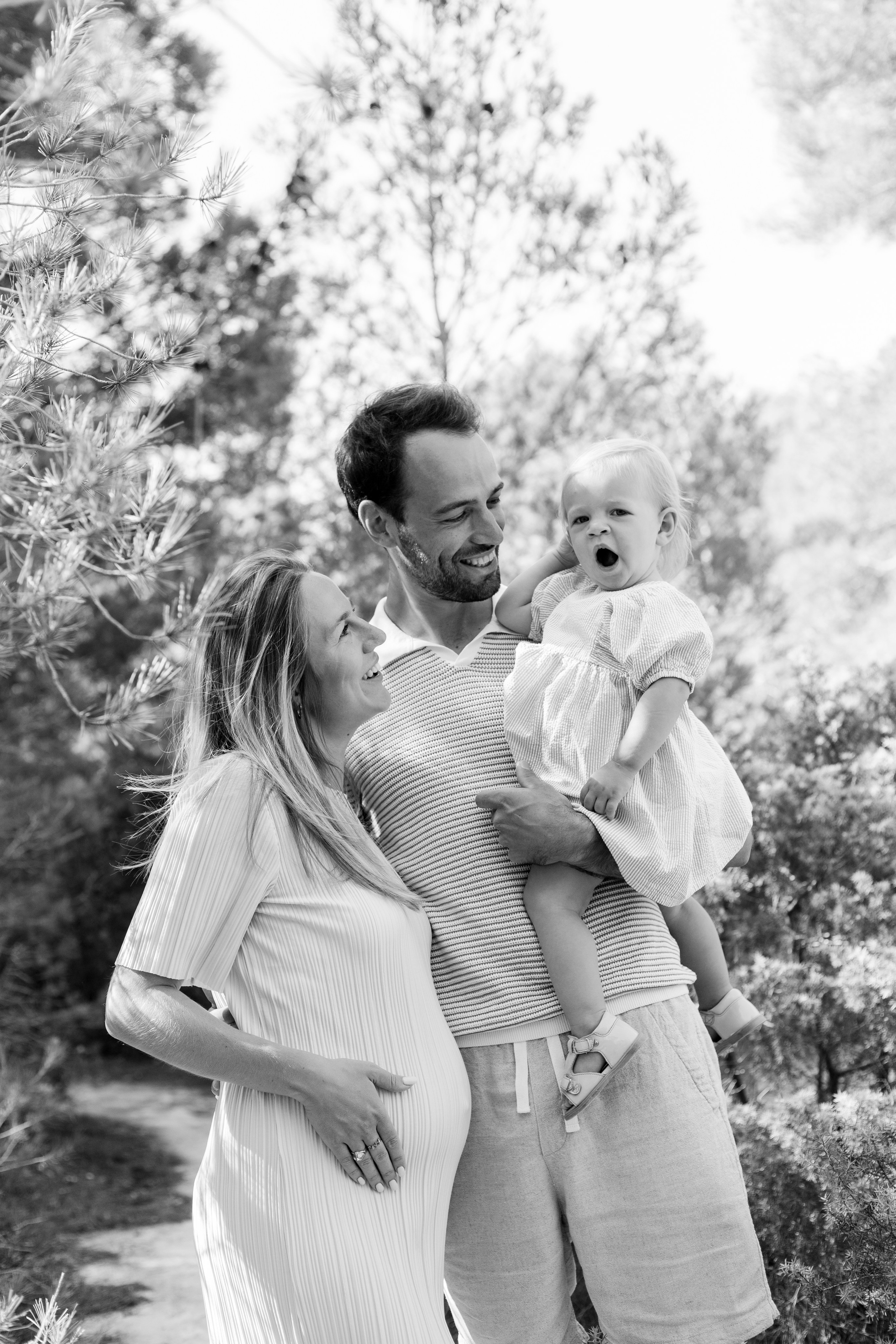 Elise et sa famille. Studio photo « Partage ton bonheur » – Photographe famille près de Châtellerault, Poitiers et Tours