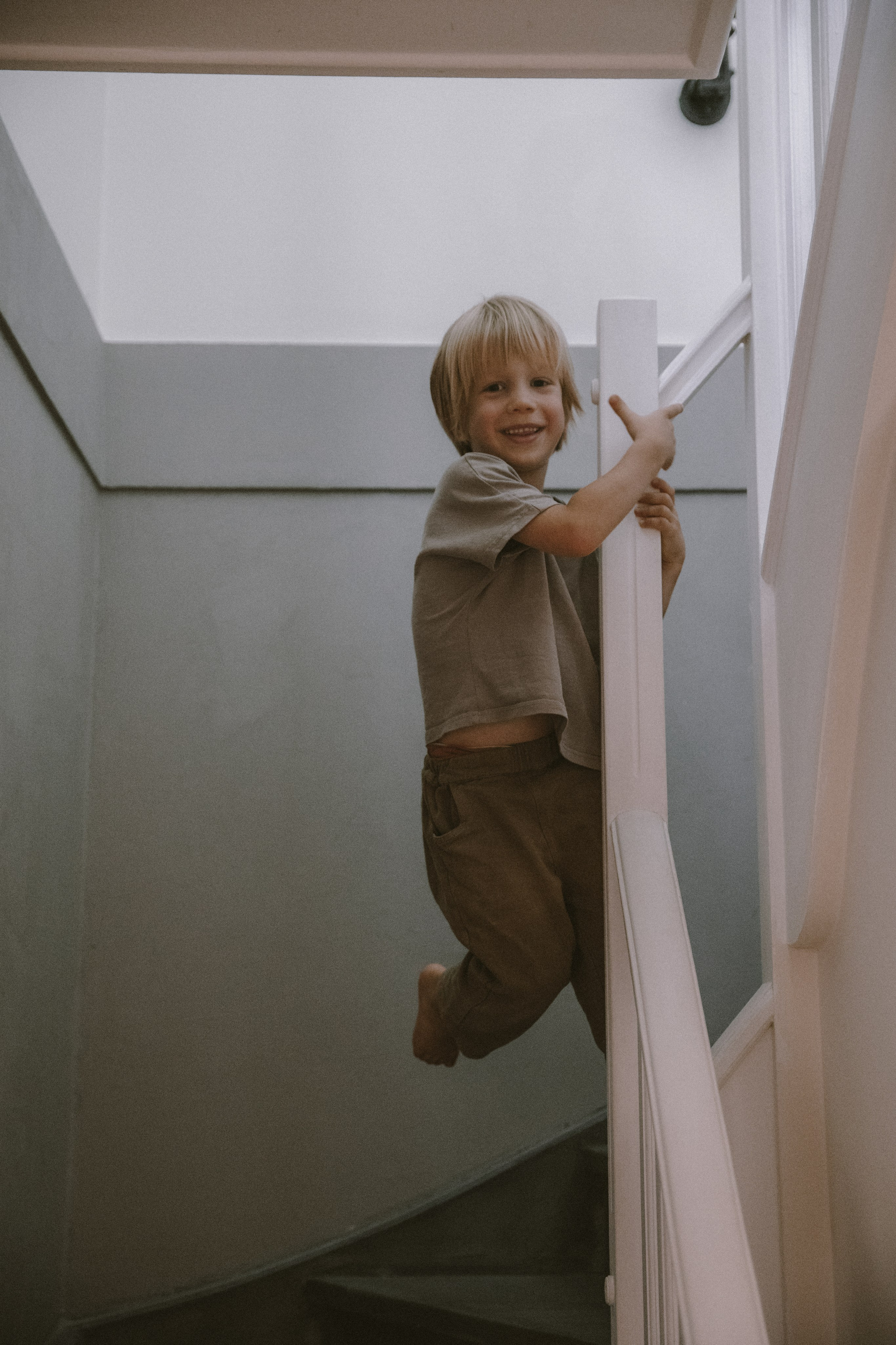 Family At Home Photoshoot in Paris | Natural Lifestyle Photography. Paris Wedding Photographer