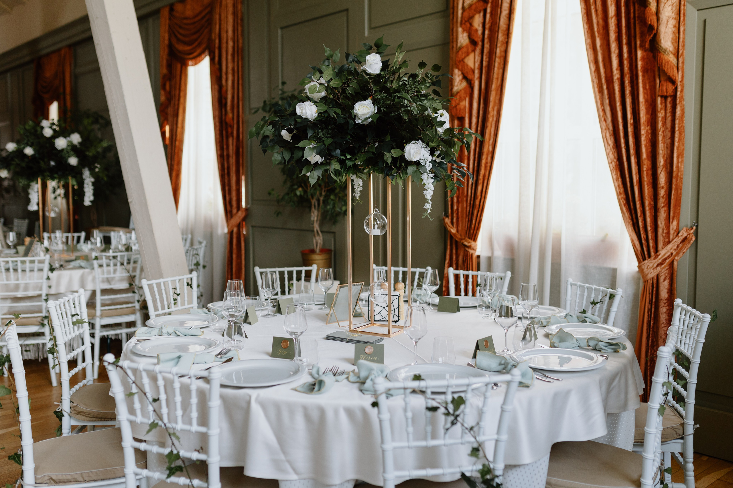 Nicoleta & Lucian. Main